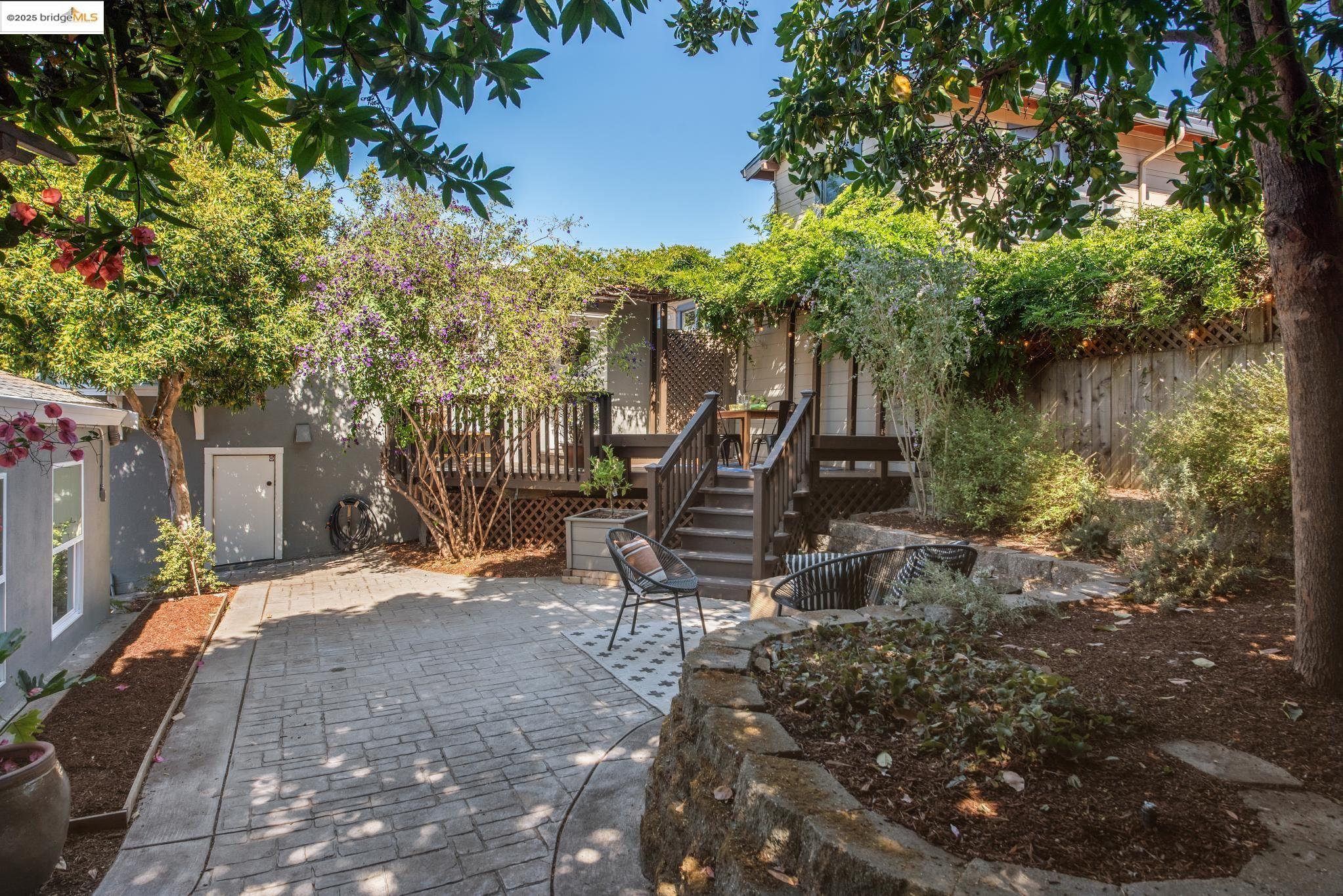 Detail Gallery Image 38 of 47 For 4621 Walnut St, Oakland,  CA 94619 - 2 Beds | 1 Baths