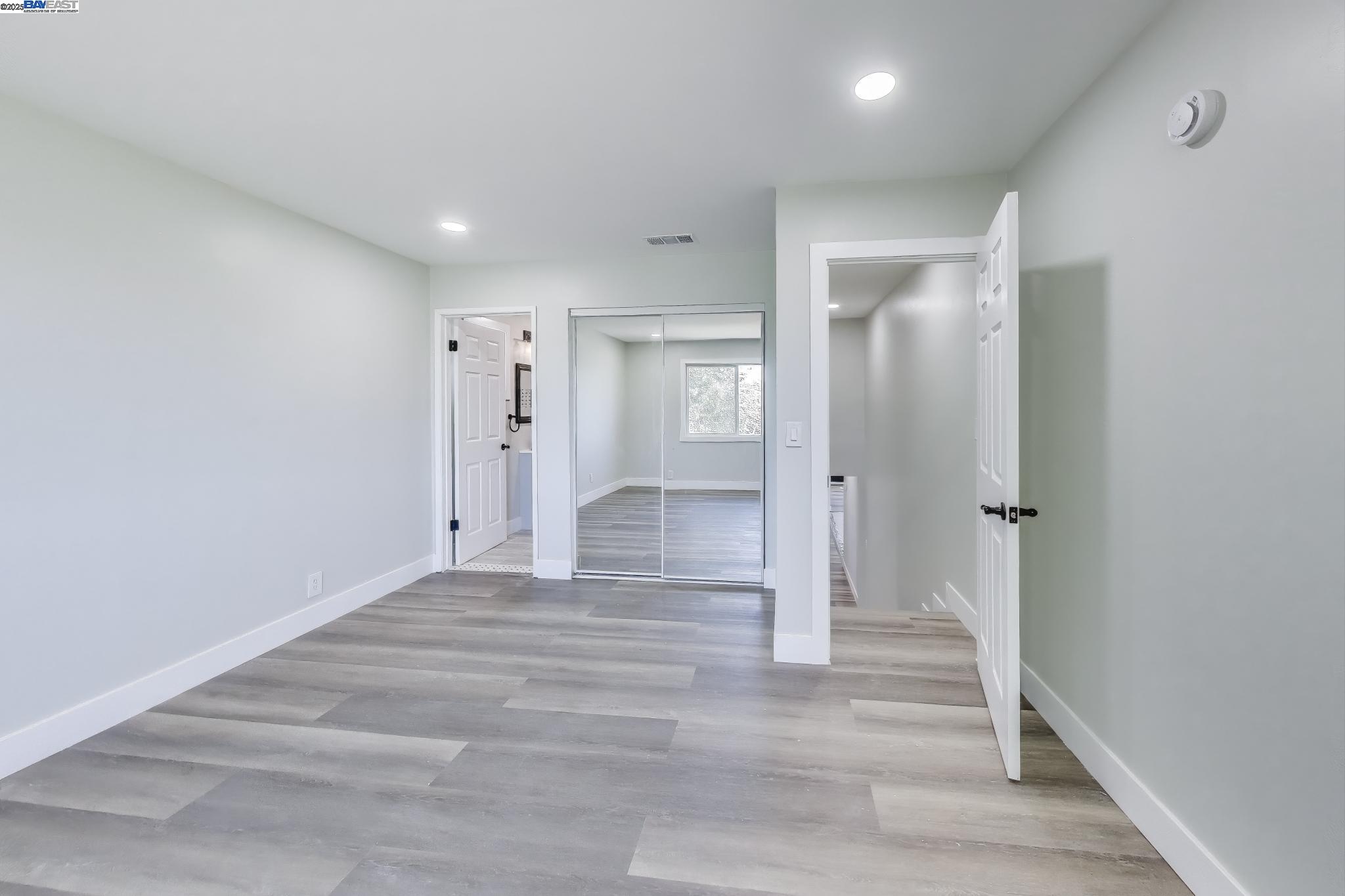 Detail Gallery Image 18 of 26 For 2131 Pomona, Martinez,  CA 94553 - 4 Beds | 2 Baths