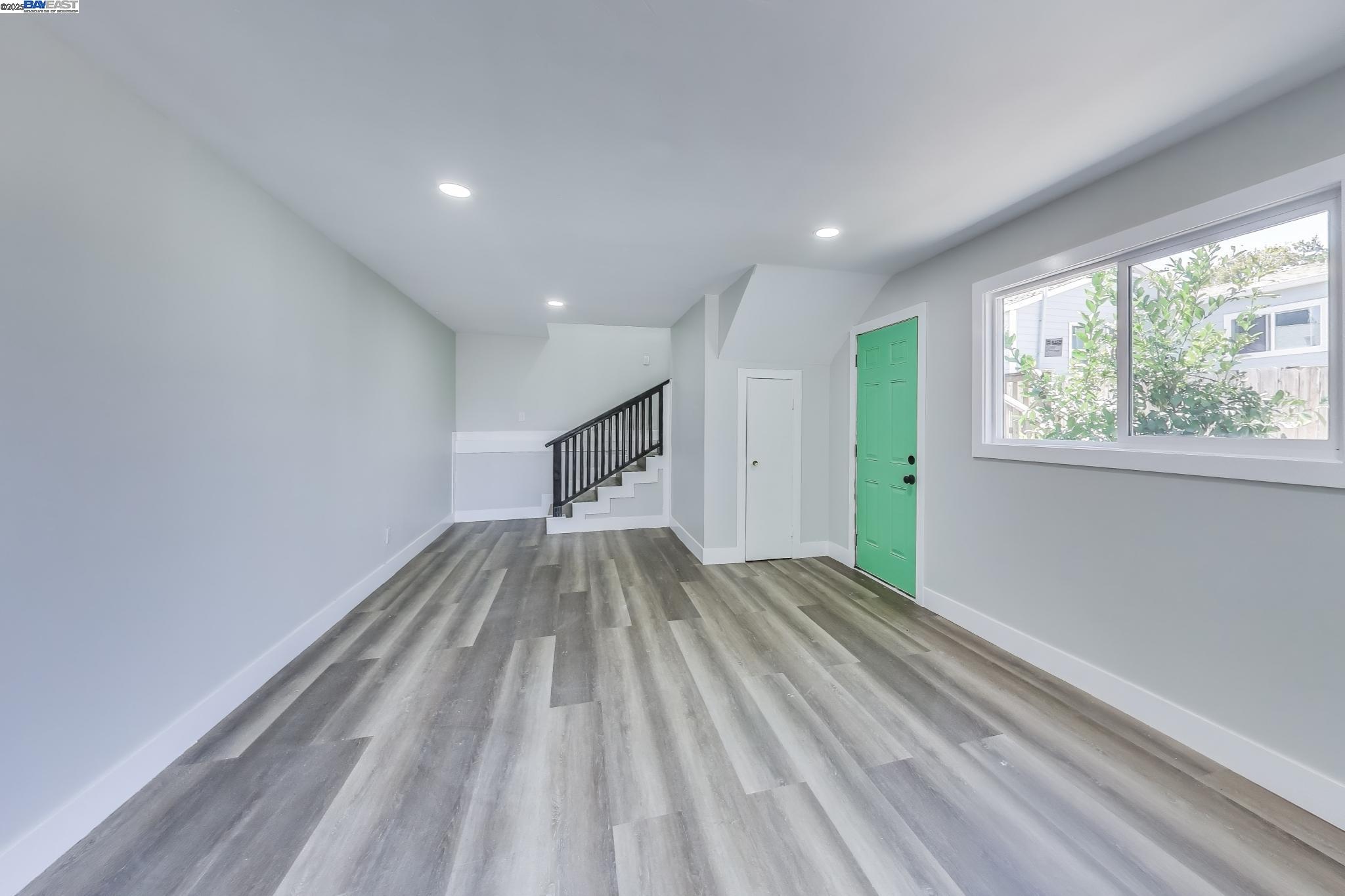 Detail Gallery Image 22 of 26 For 2131 Pomona, Martinez,  CA 94553 - 4 Beds | 2 Baths