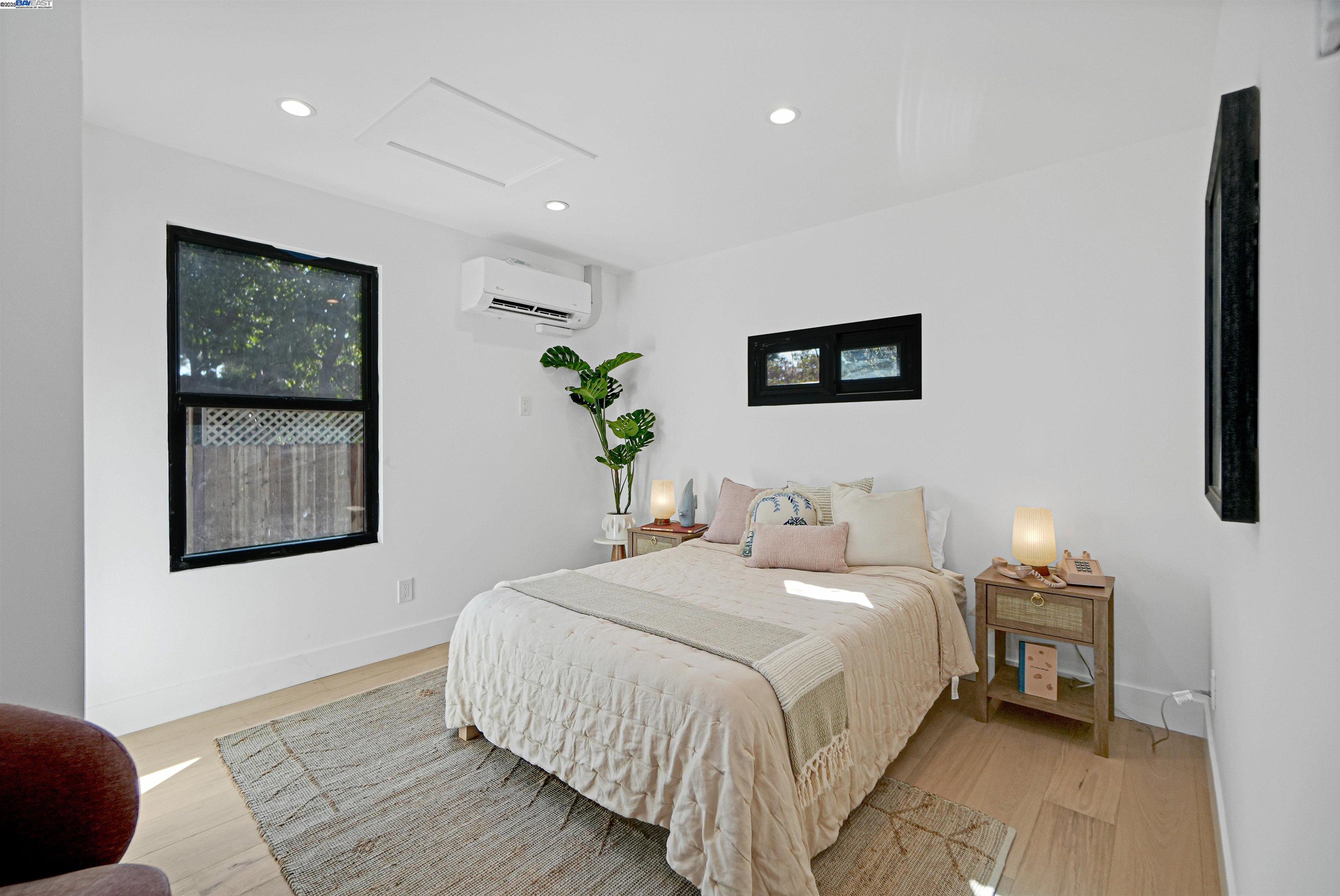 Detail Gallery Image 53 of 60 For 5229 Miles Ave, Oakland,  CA 94618 - 6 Beds | 6/1 Baths
