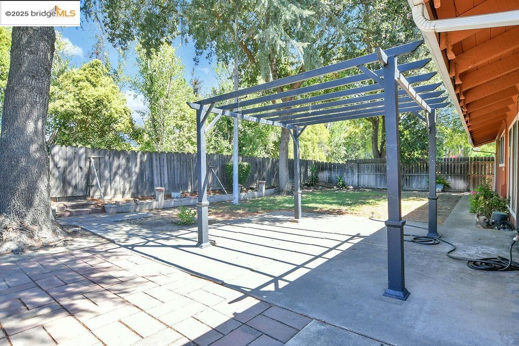 Detail Gallery Image 17 of 21 For 2709 Javete Way, Stockton,  CA 95209 - 3 Beds | 2 Baths