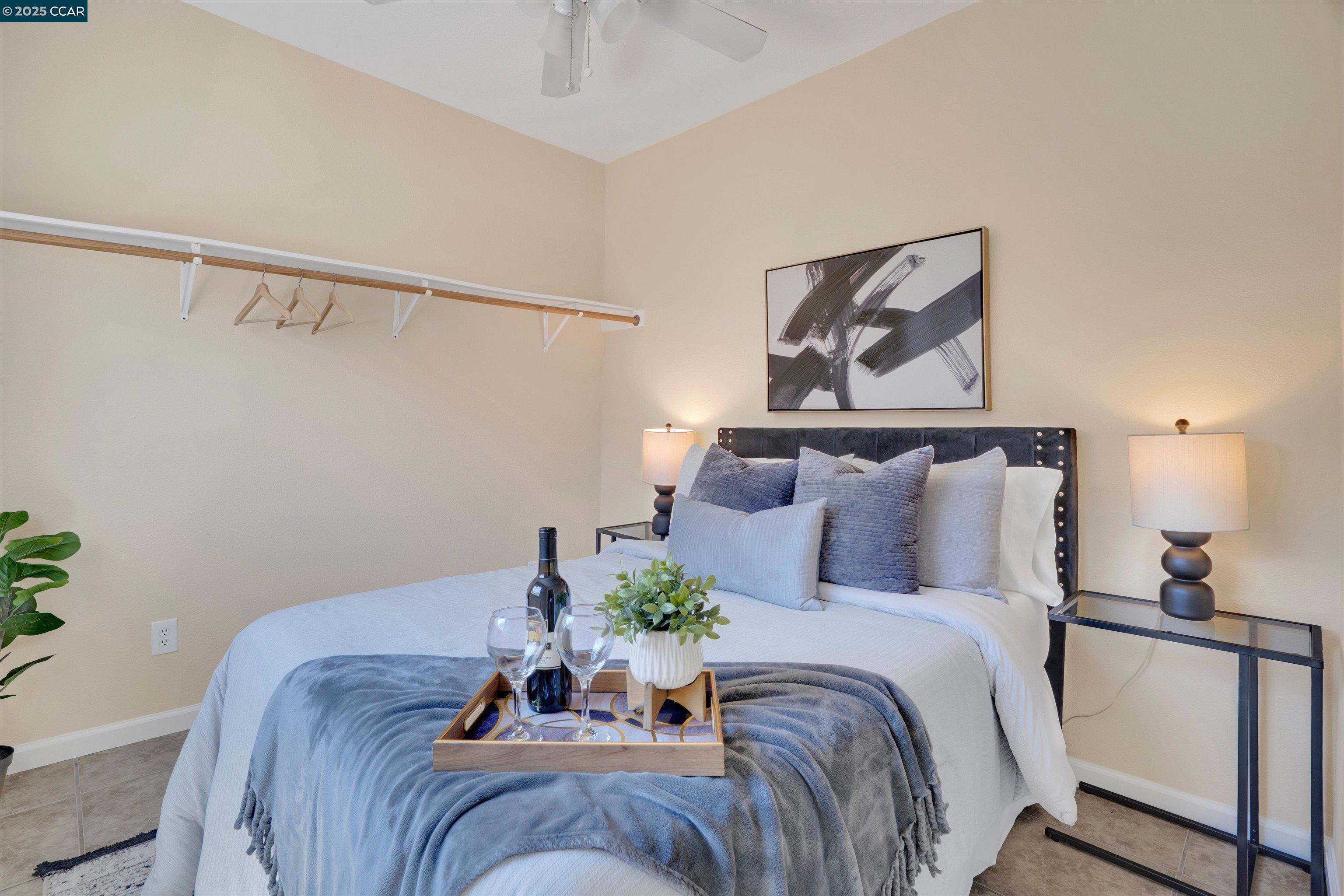Detail Gallery Image 20 of 23 For 5828 Crestmont Ave, Livermore,  CA 94551-5615 - 4 Beds | 3 Baths