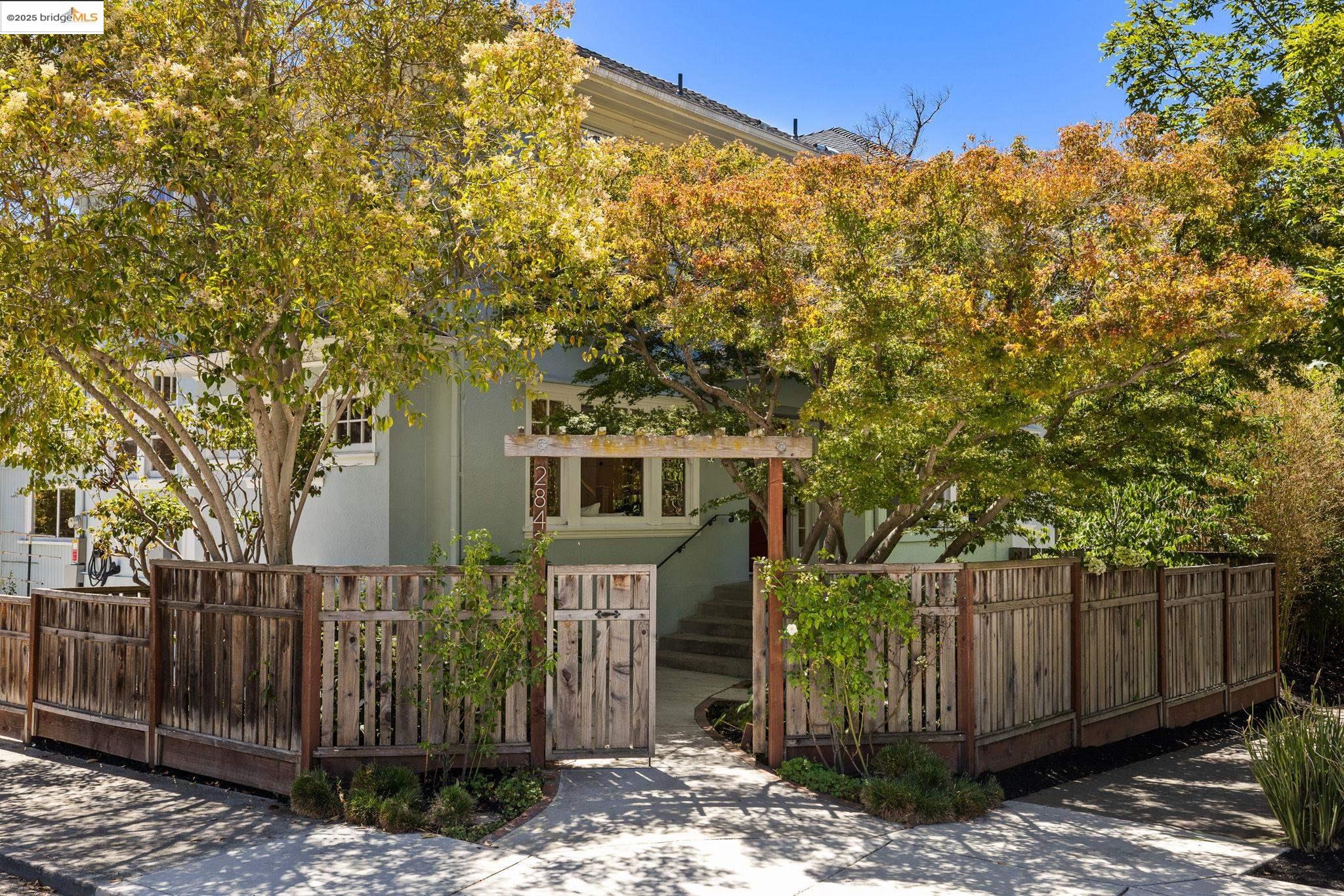 Front Image Thumbnail for EB41109029