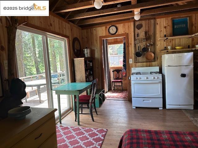 Detail Gallery Image 11 of 31 For Cabin3 Mill Creek Campground, Pinecrest,  CA 95364 - 1 Beds | 1/1 Baths