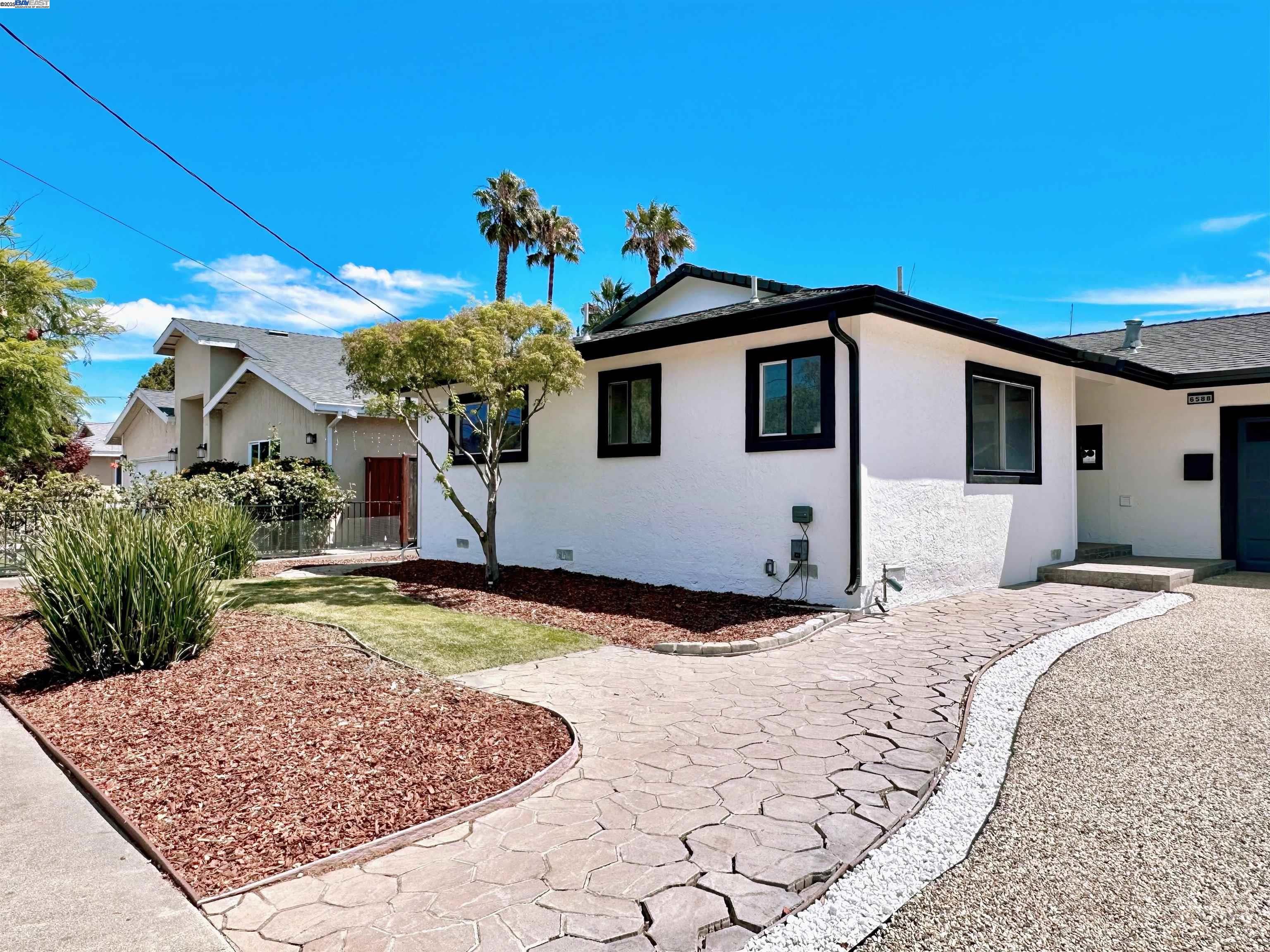 Detail Gallery Image 2 of 28 For 6588 Flanders Dr, Newark,  CA 94560 - 3 Beds | 2 Baths