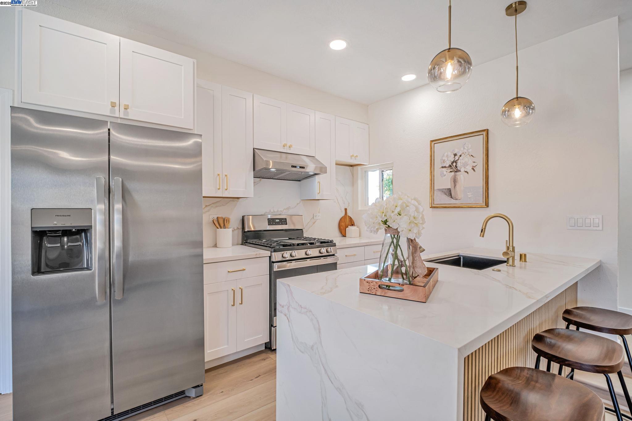 Detail Gallery Image 11 of 28 For 6588 Flanders Dr, Newark,  CA 94560 - 3 Beds | 2 Baths