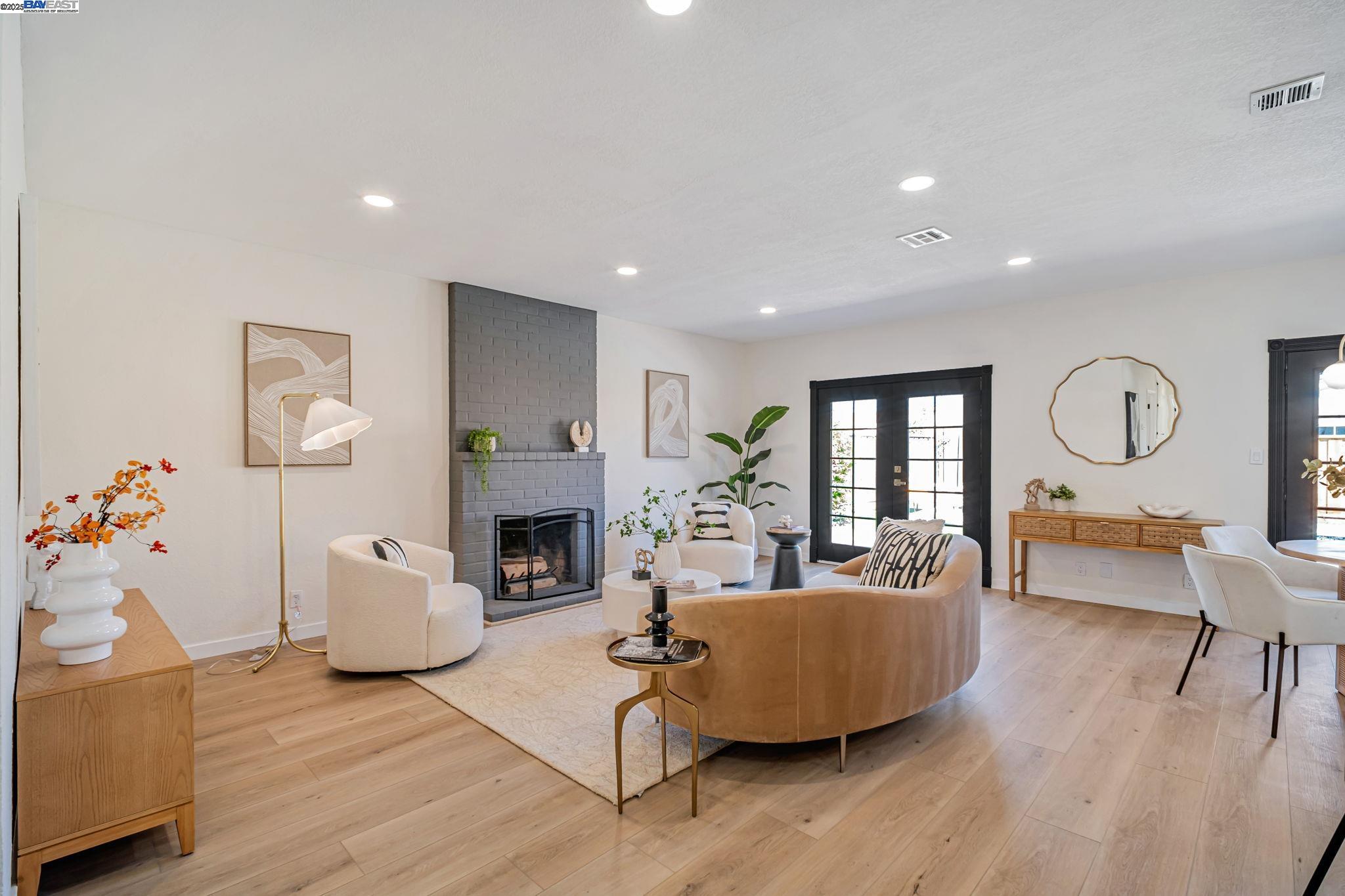 Detail Gallery Image 6 of 28 For 6588 Flanders Dr, Newark,  CA 94560 - 3 Beds | 2 Baths