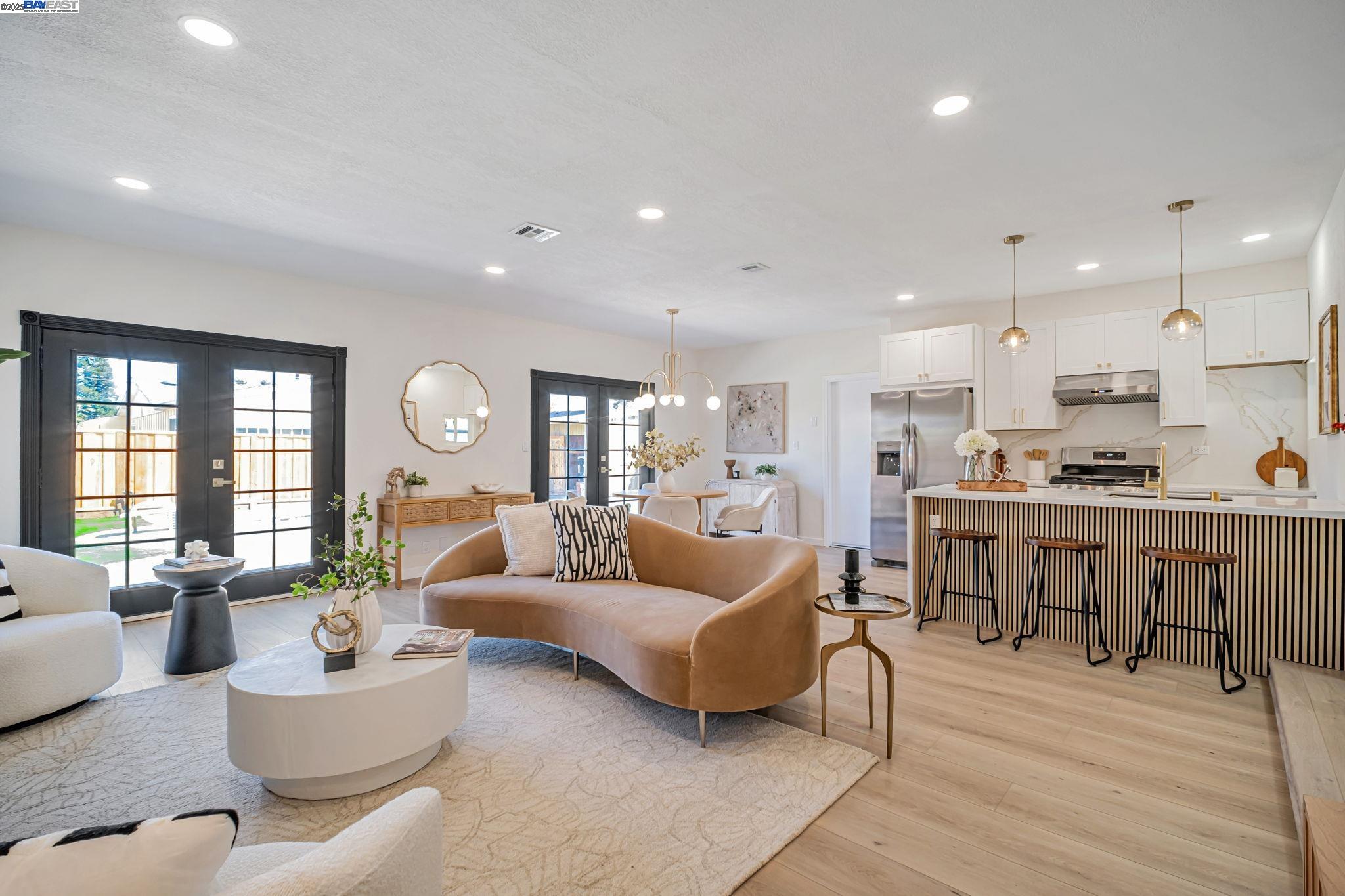 Detail Gallery Image 7 of 28 For 6588 Flanders Dr, Newark,  CA 94560 - 3 Beds | 2 Baths