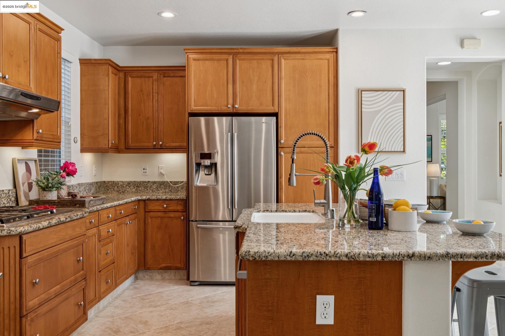 Detail Gallery Image 14 of 60 For 1027 Azuar Drive, Vallejo,  CA 94592 - 4 Beds | 3 Baths