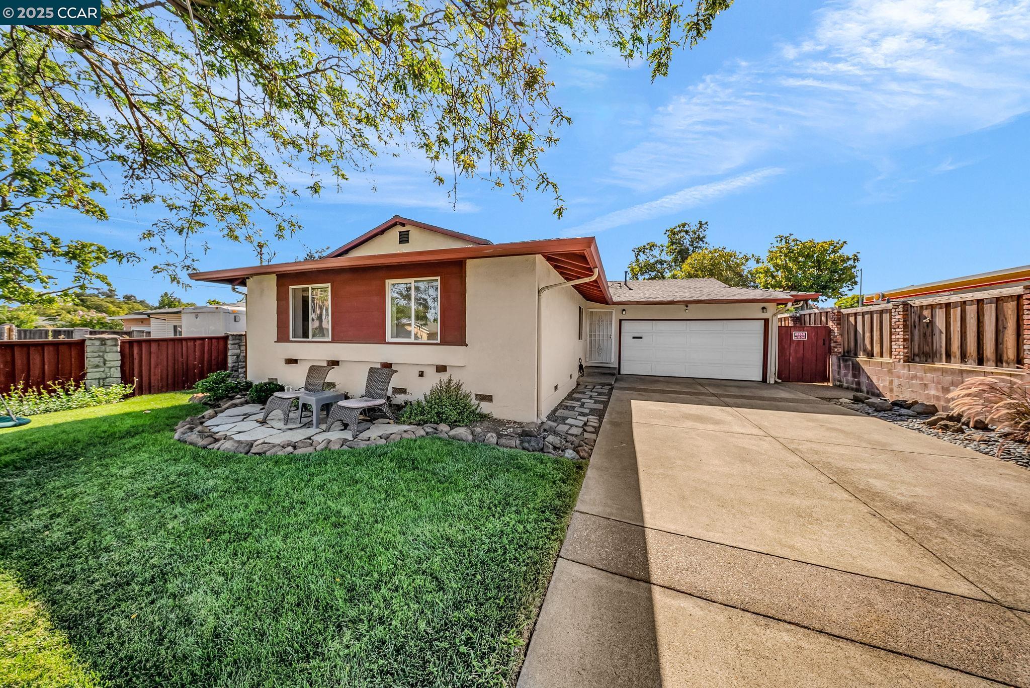 Detail Gallery Image 3 of 44 For 3412 Flamingo Dr, Concord,  CA 94520 - 3 Beds | 2 Baths