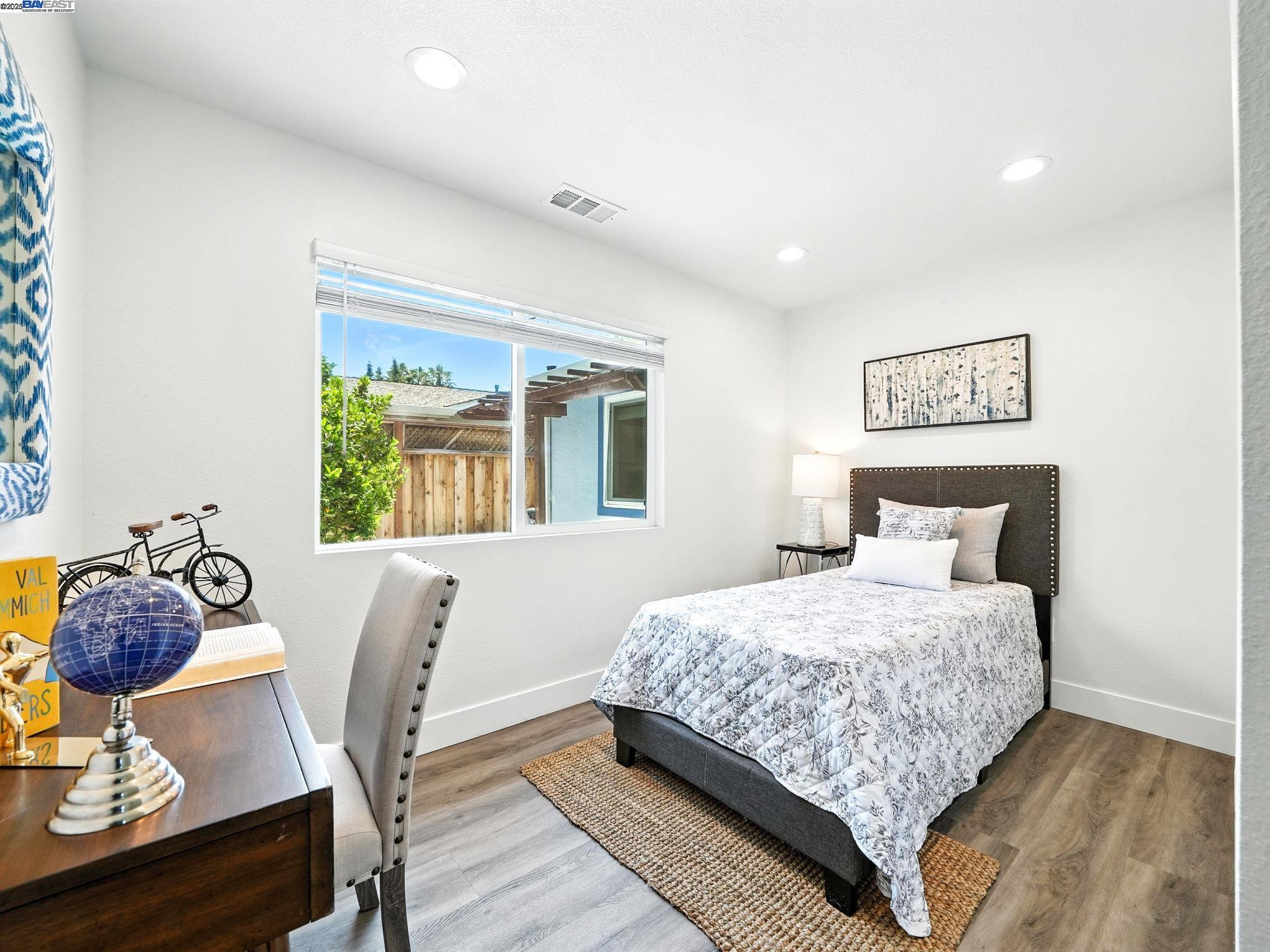 Detail Gallery Image 13 of 30 For 1641 Rue Avati, San Jose,  CA 95131 - 3 Beds | 2 Baths