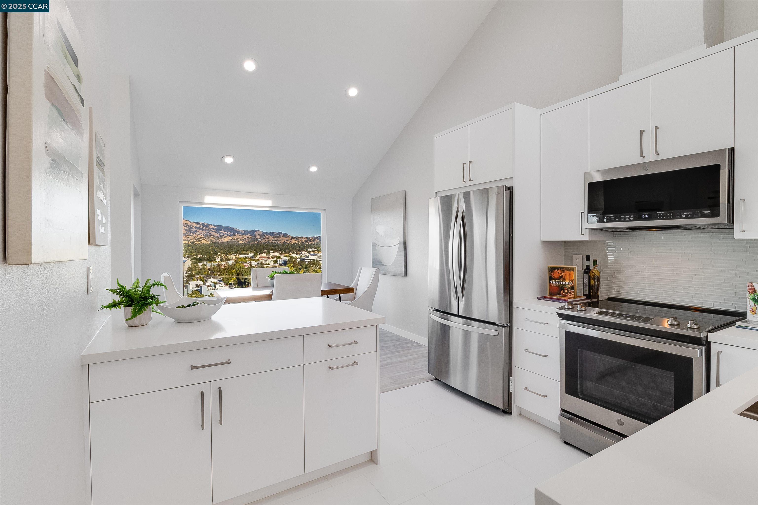 Detail Gallery Image 19 of 60 For 1648 Terrace Way, Walnut Creek,  CA 94597 - 3 Beds | 2 Baths