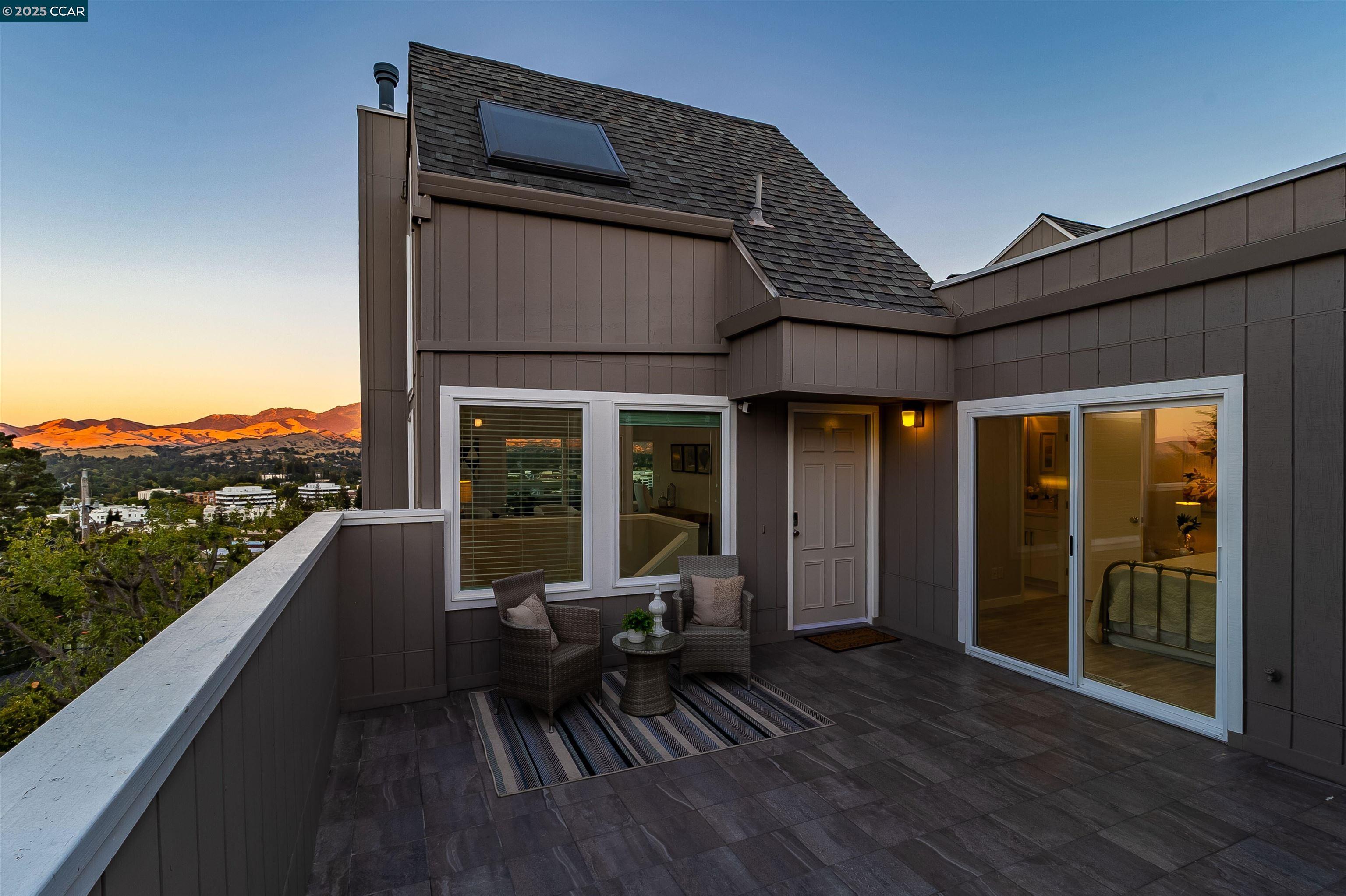 Detail Gallery Image 7 of 60 For 1648 Terrace Way, Walnut Creek,  CA 94597 - 3 Beds | 2 Baths