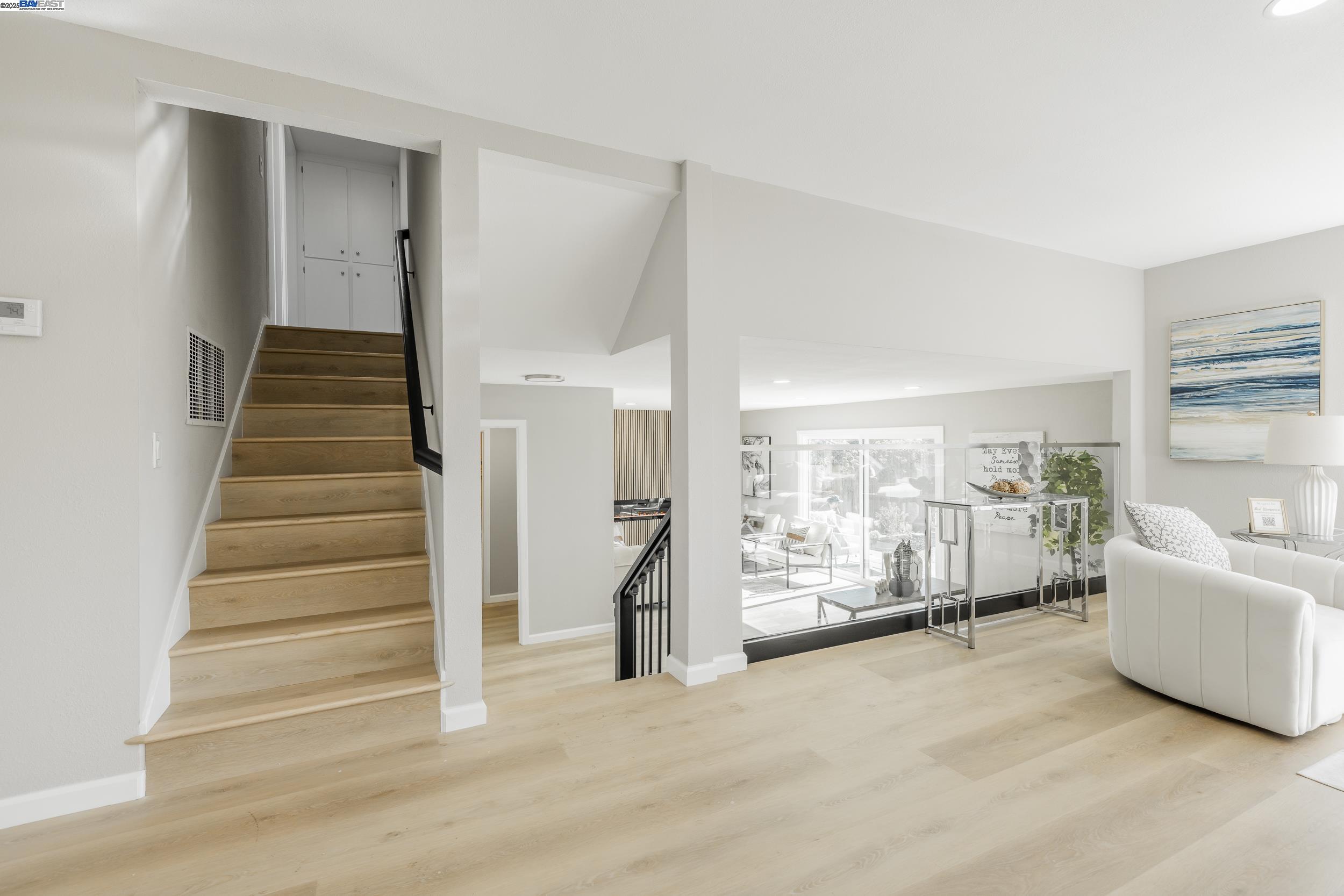 Detail Gallery Image 11 of 29 For 5850 Chesbro Ave, San Jose,  CA 95123 - 3 Beds | 2/1 Baths