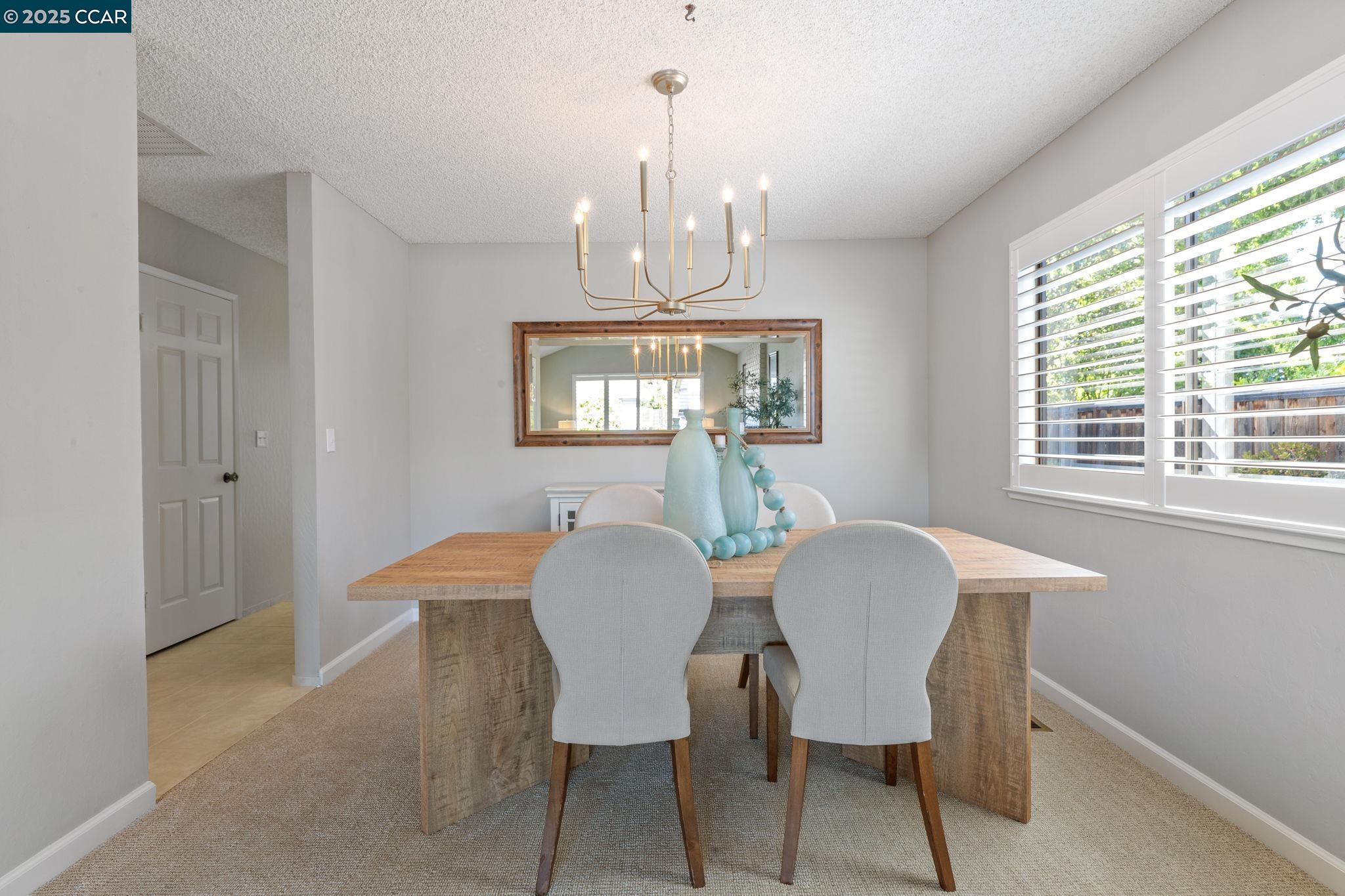 Detail Gallery Image 29 of 60 For 323 York Ct, Walnut Creek,  CA 94598 - 4 Beds | 2/1 Baths