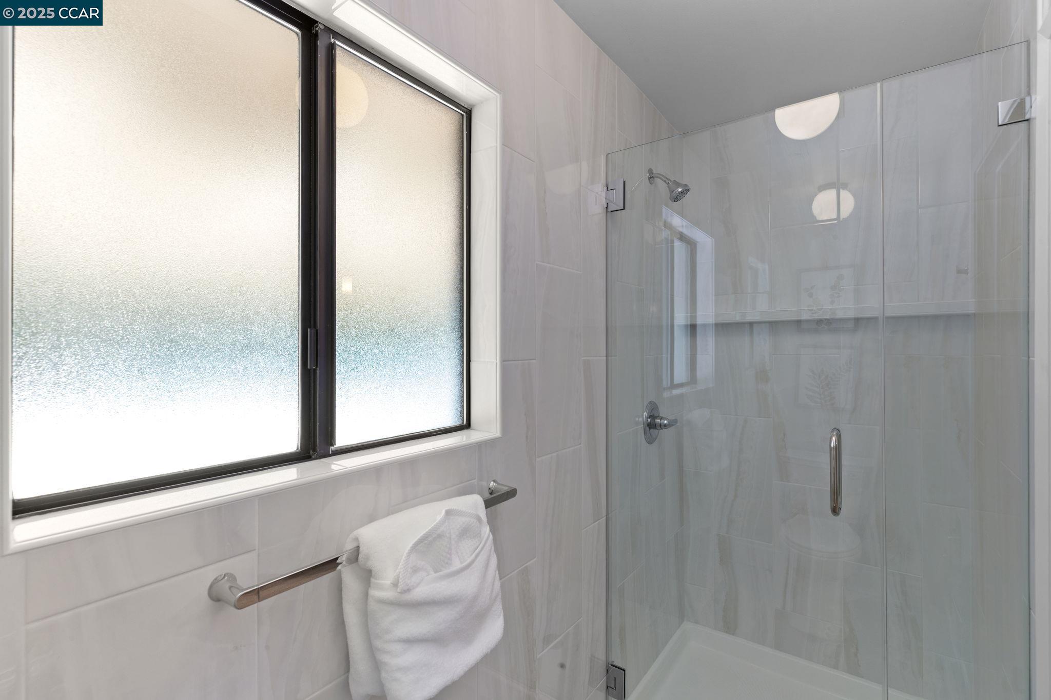 Detail Gallery Image 38 of 60 For 323 York Ct, Walnut Creek,  CA 94598 - 4 Beds | 2/1 Baths