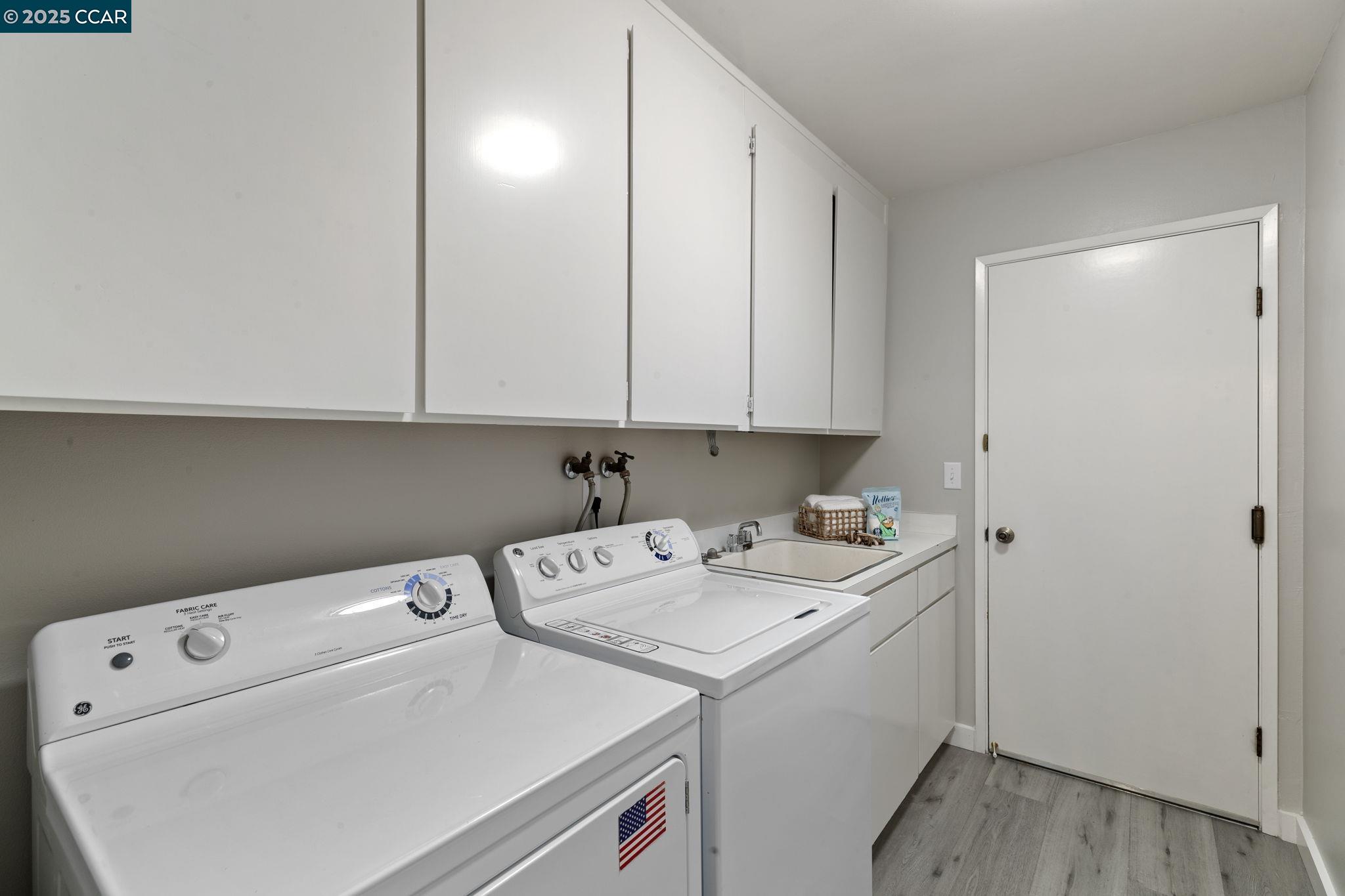 Detail Gallery Image 50 of 60 For 323 York Ct, Walnut Creek,  CA 94598 - 4 Beds | 2/1 Baths