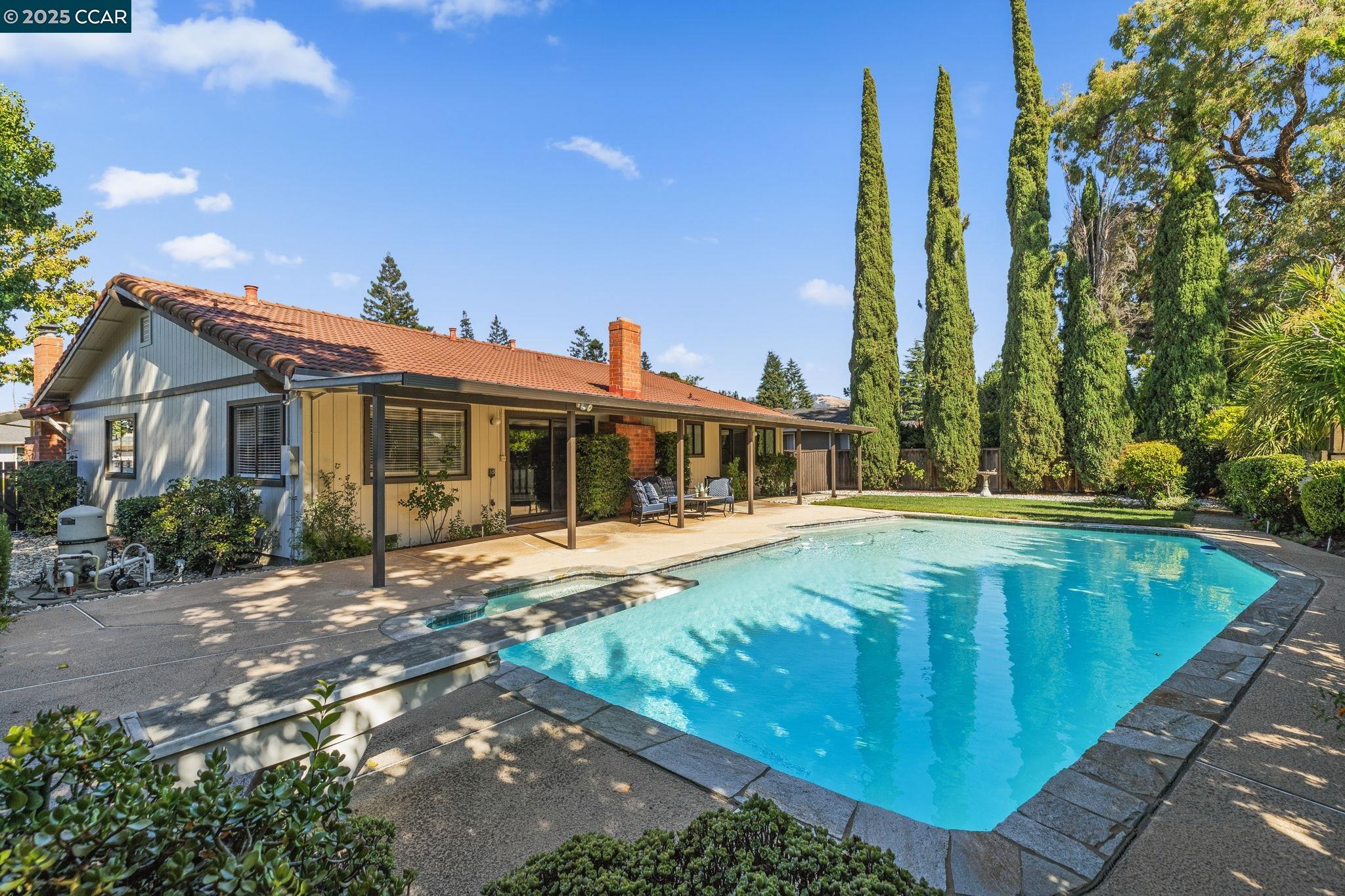 Detail Gallery Image 54 of 60 For 323 York Ct, Walnut Creek,  CA 94598 - 4 Beds | 2/1 Baths