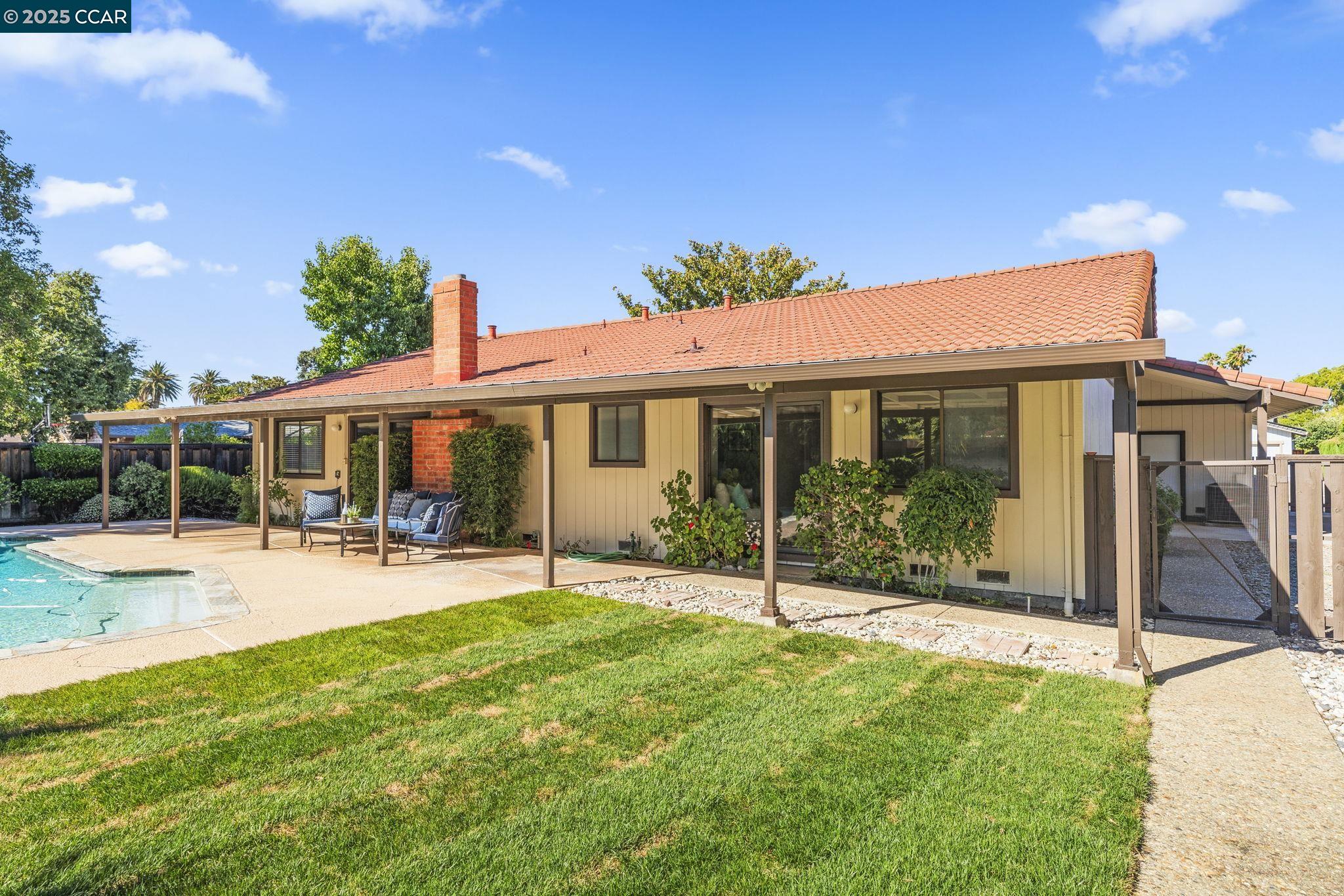 Detail Gallery Image 55 of 60 For 323 York Ct, Walnut Creek,  CA 94598 - 4 Beds | 2/1 Baths