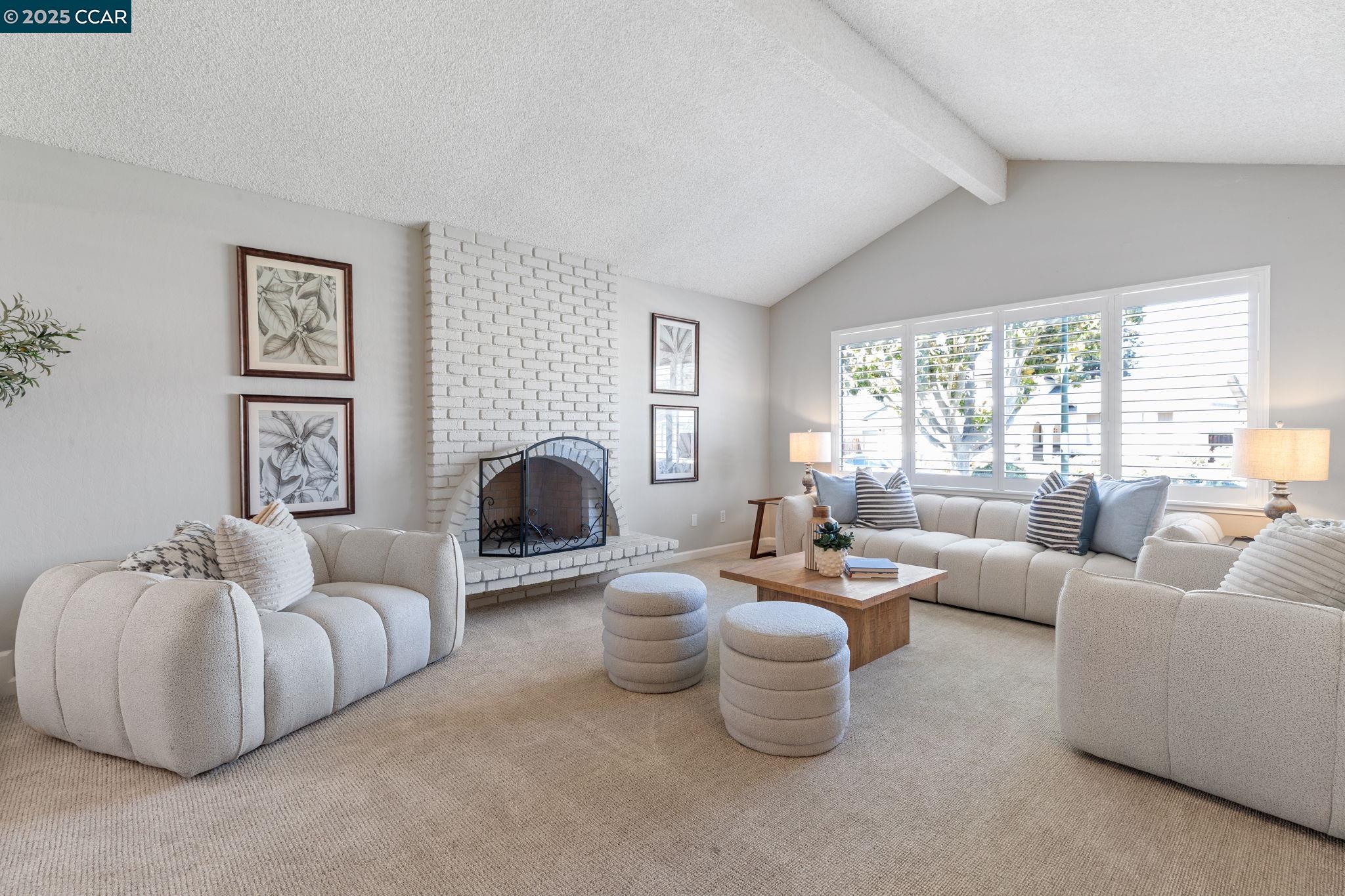 Detail Gallery Image 10 of 60 For 323 York Ct, Walnut Creek,  CA 94598 - 4 Beds | 2/1 Baths