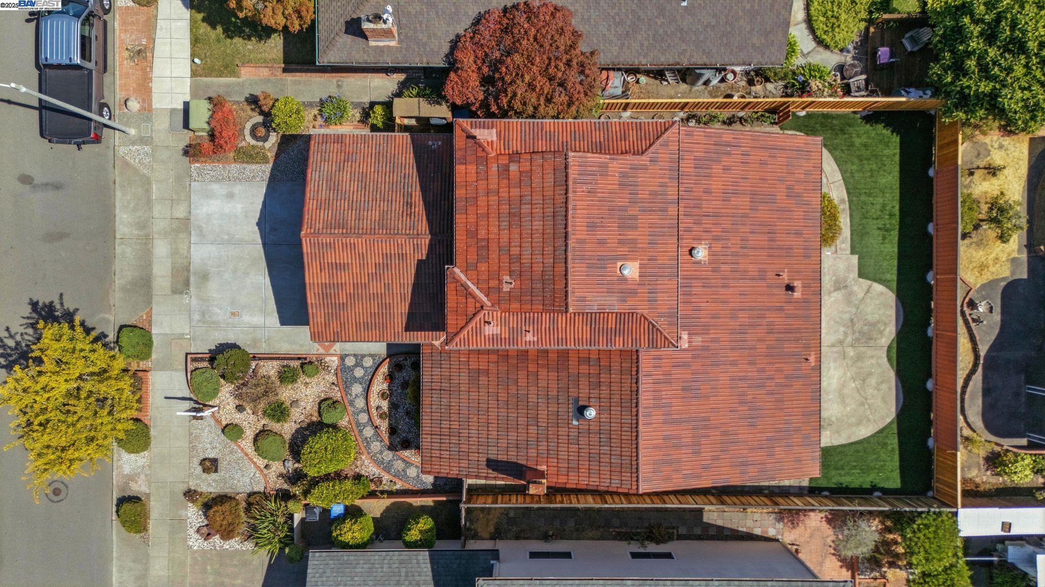 Detail Gallery Image 2 of 57 For 420 Camden Rd, Alameda,  CA 94501 - 5 Beds | 3 Baths