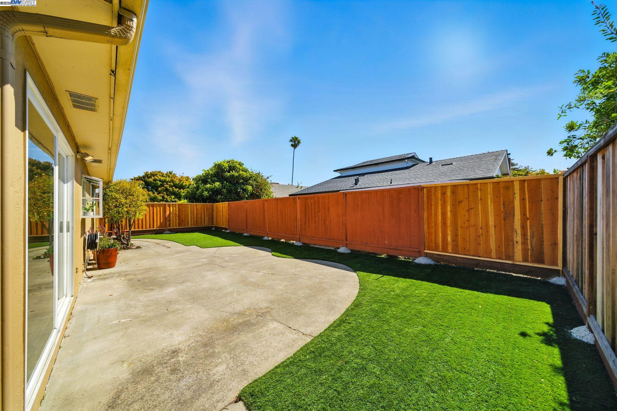 Detail Gallery Image 20 of 57 For 420 Camden Rd, Alameda,  CA 94501 - 5 Beds | 3 Baths