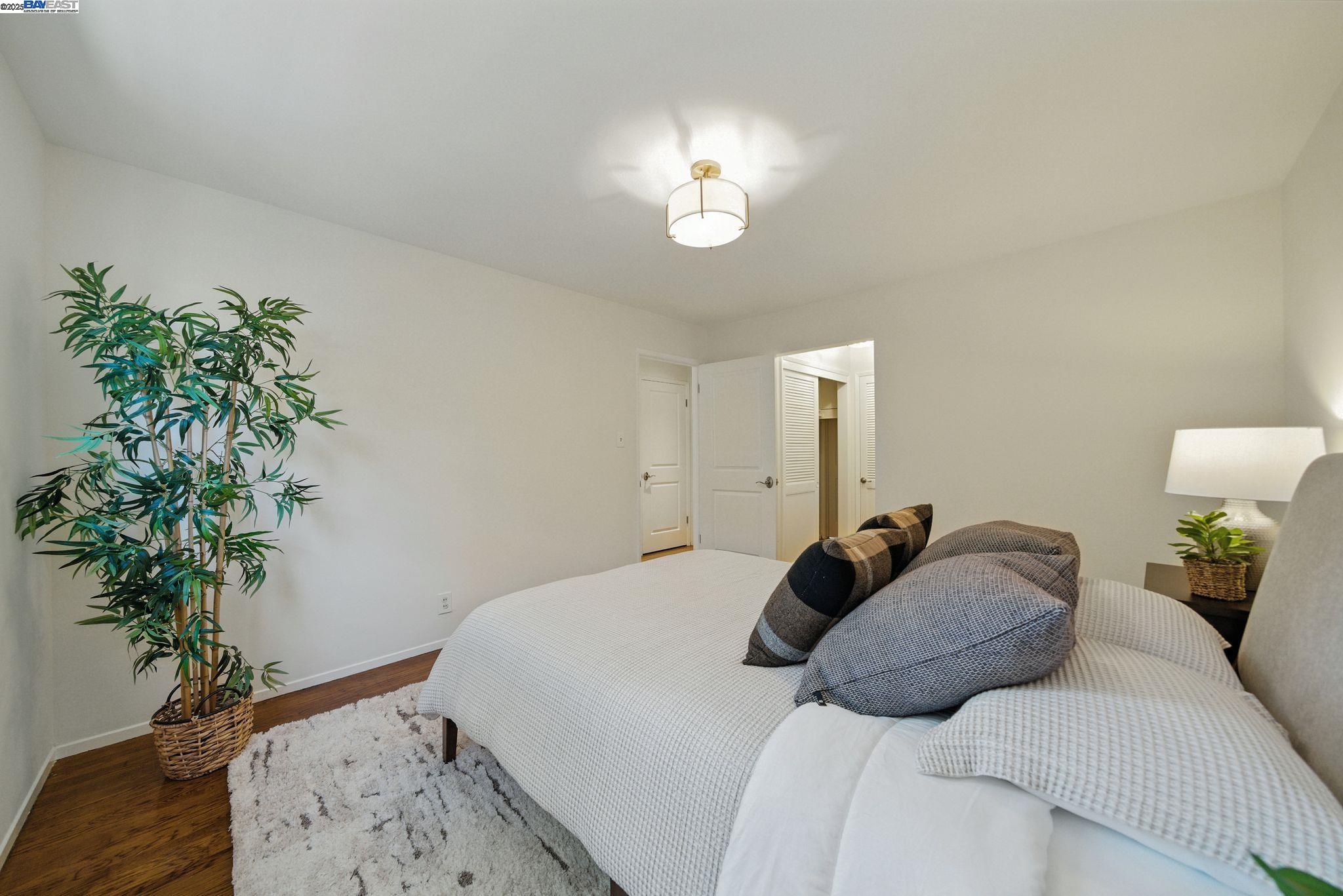 Detail Gallery Image 30 of 57 For 420 Camden Rd, Alameda,  CA 94501 - 5 Beds | 3 Baths