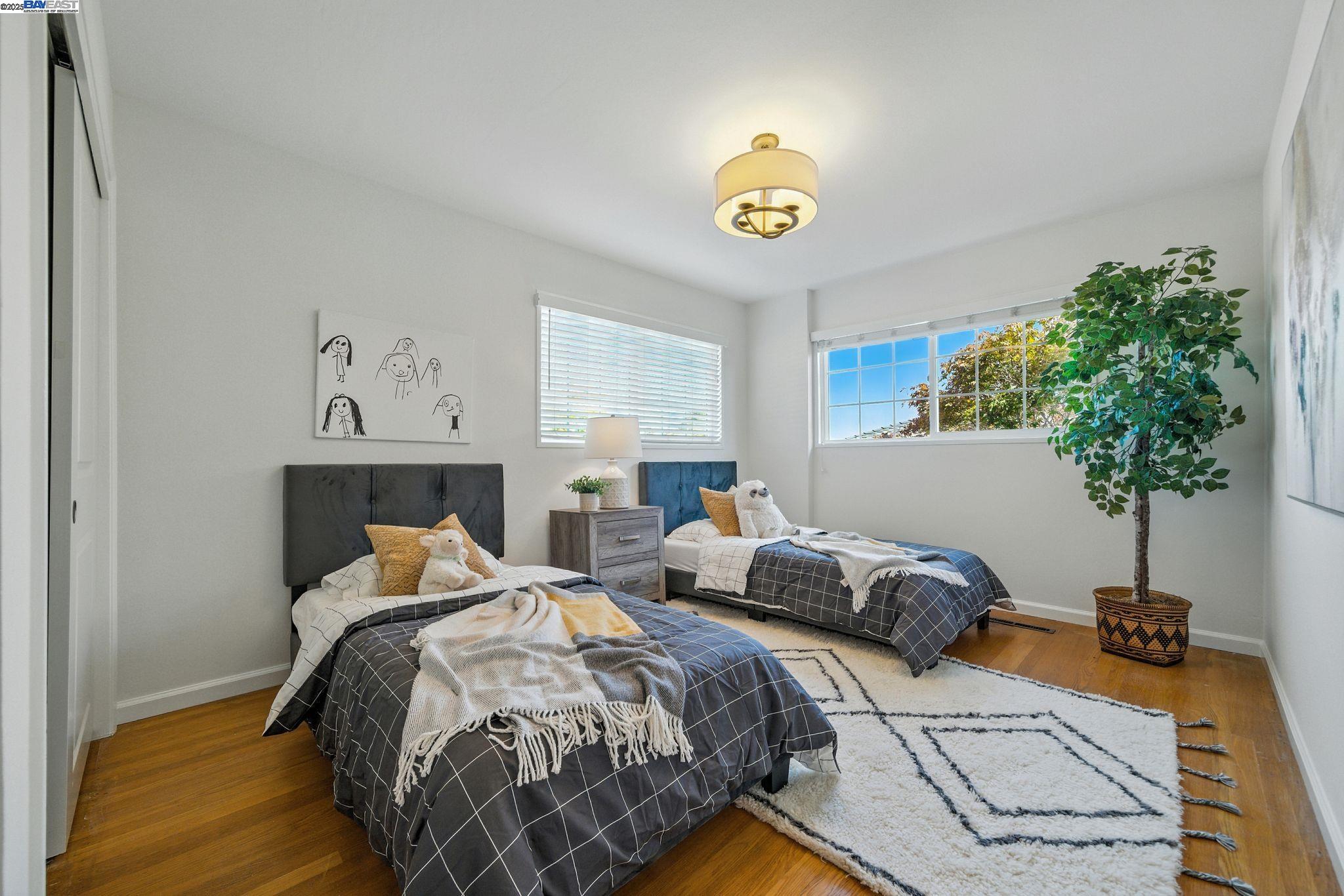 Detail Gallery Image 35 of 57 For 420 Camden Rd, Alameda,  CA 94501 - 5 Beds | 3 Baths