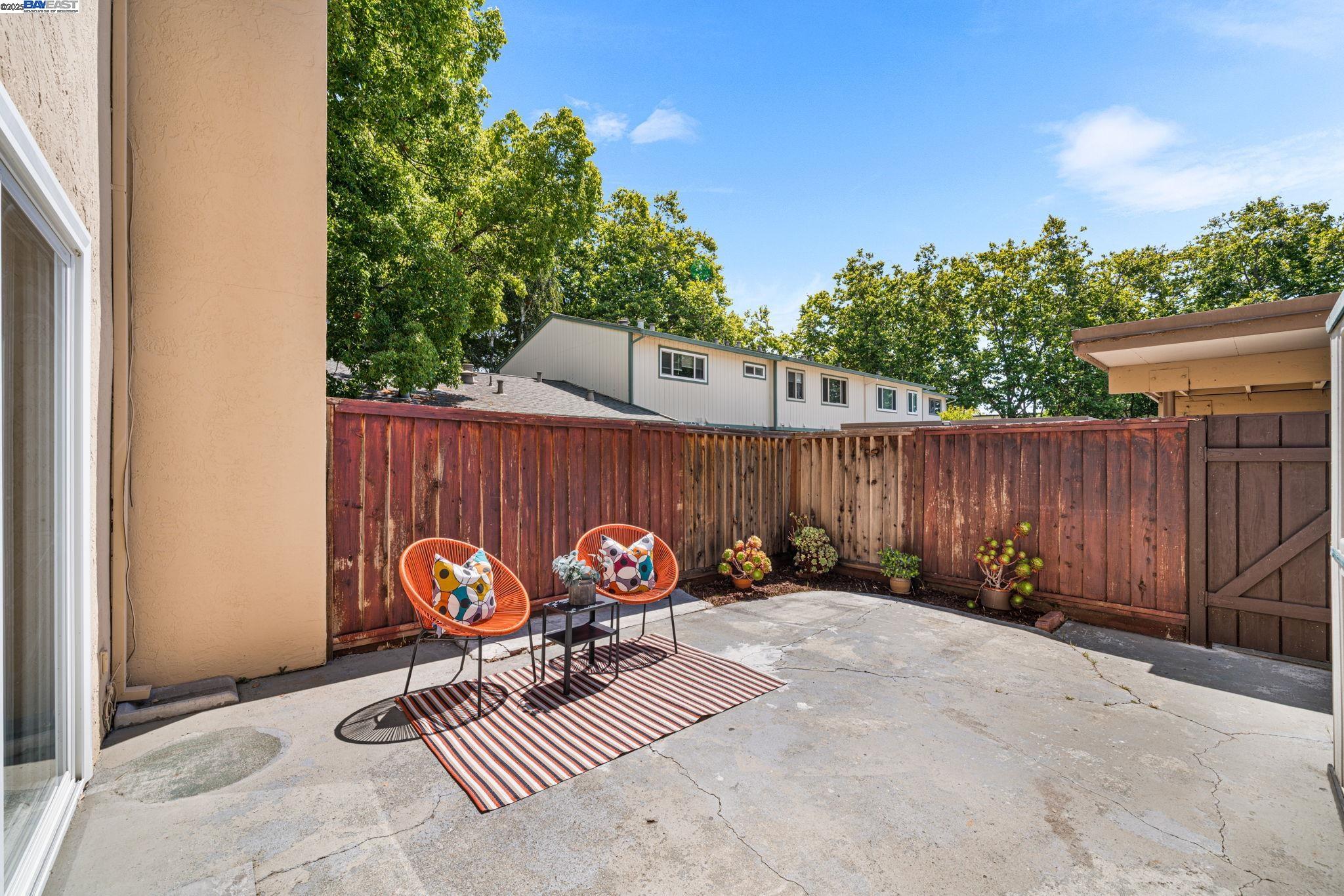 Detail Gallery Image 21 of 27 For 2658 Oliver Dr, Hayward,  CA 94545 - 2 Beds | 1/1 Baths