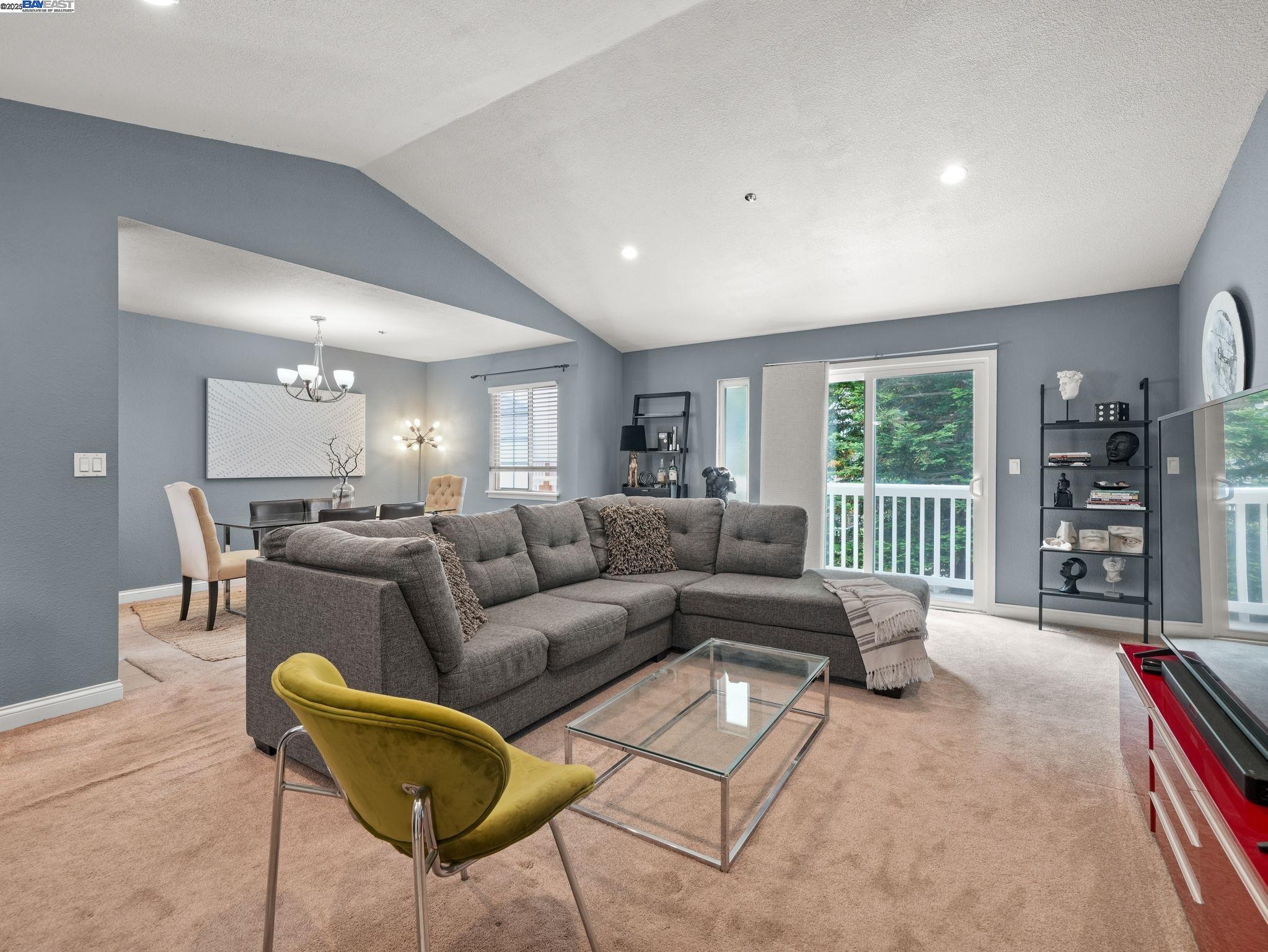 Detail Gallery Image 15 of 41 For 1015 San Gabriel Cir #525,  Daly City,  CA 94014 - 2 Beds | 1/1 Baths