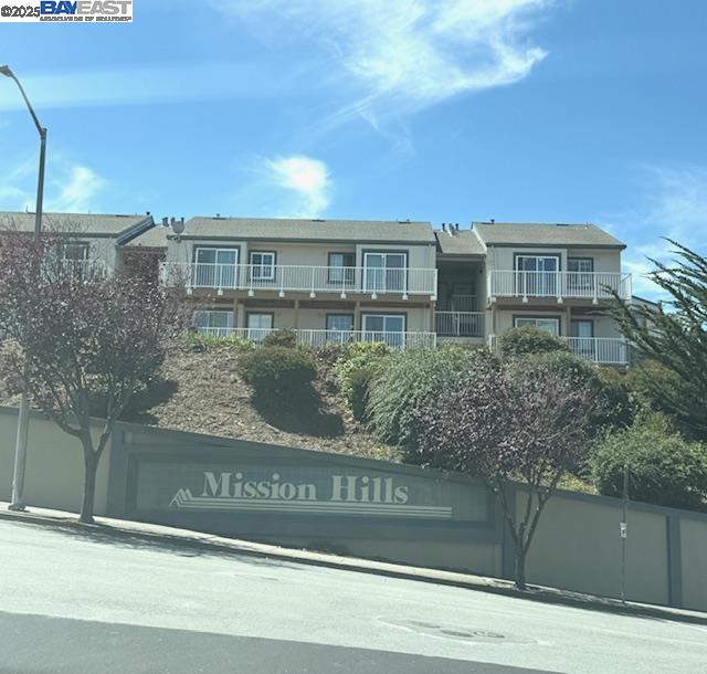 Detail Gallery Image 4 of 41 For 1015 San Gabriel Cir #525,  Daly City,  CA 94014 - 2 Beds | 1/1 Baths
