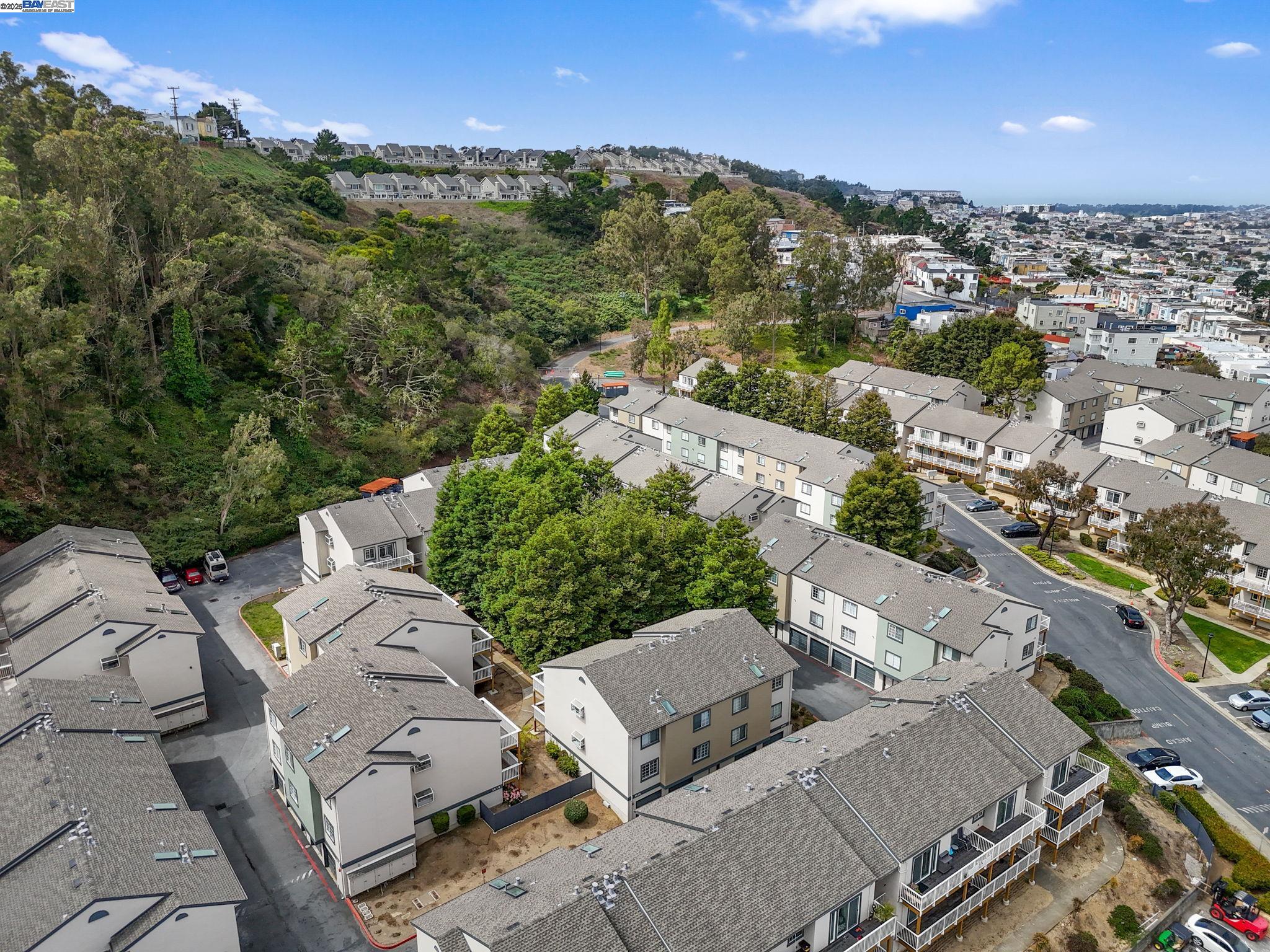 Detail Gallery Image 37 of 41 For 1015 San Gabriel Cir #525,  Daly City,  CA 94014 - 2 Beds | 1/1 Baths