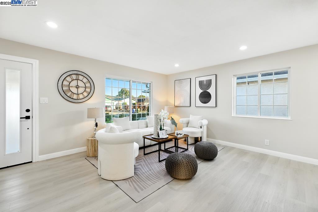 Detail Gallery Image 8 of 60 For 35856 Adobe Dr, Fremont,  CA 94536 - 4 Beds | 3 Baths