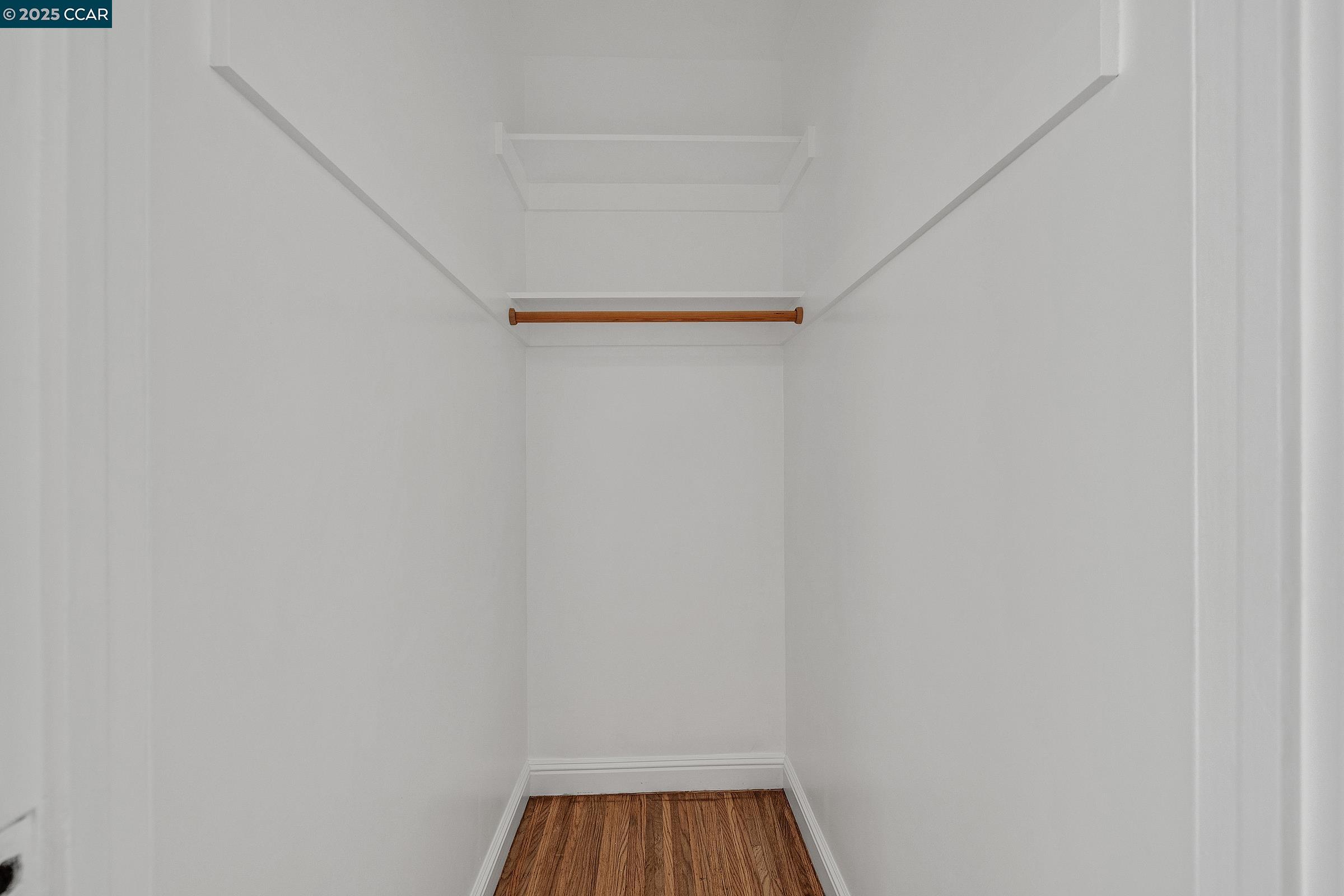 Detail Gallery Image 11 of 21 For 833 Santa Fe Ave, Albany,  CA 94706 - 2 Beds | 1 Baths