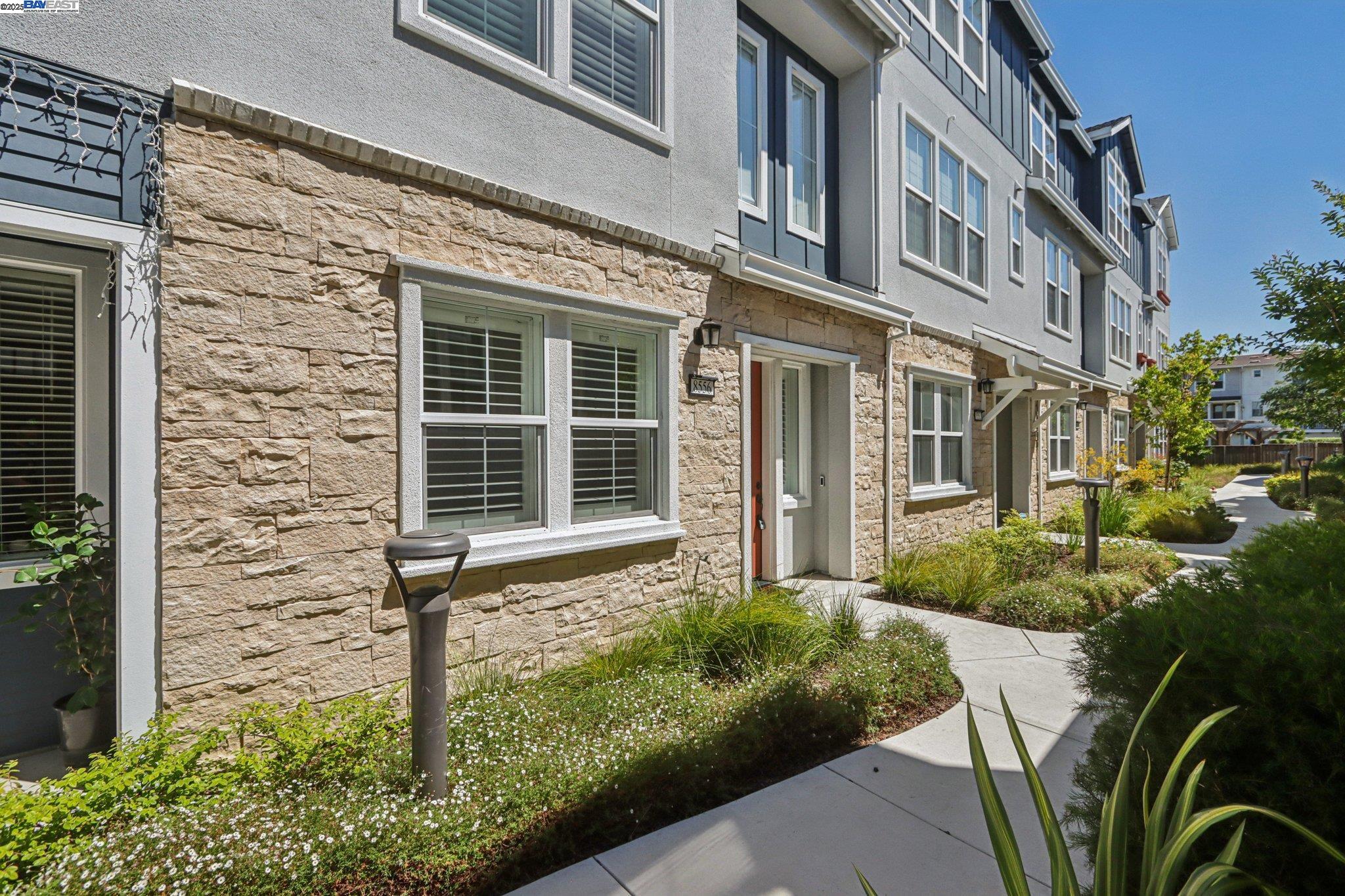 Detail Gallery Image 20 of 26 For 8556 Tailwind Ave, Newark,  CA 94560 - 3 Beds | 3/1 Baths