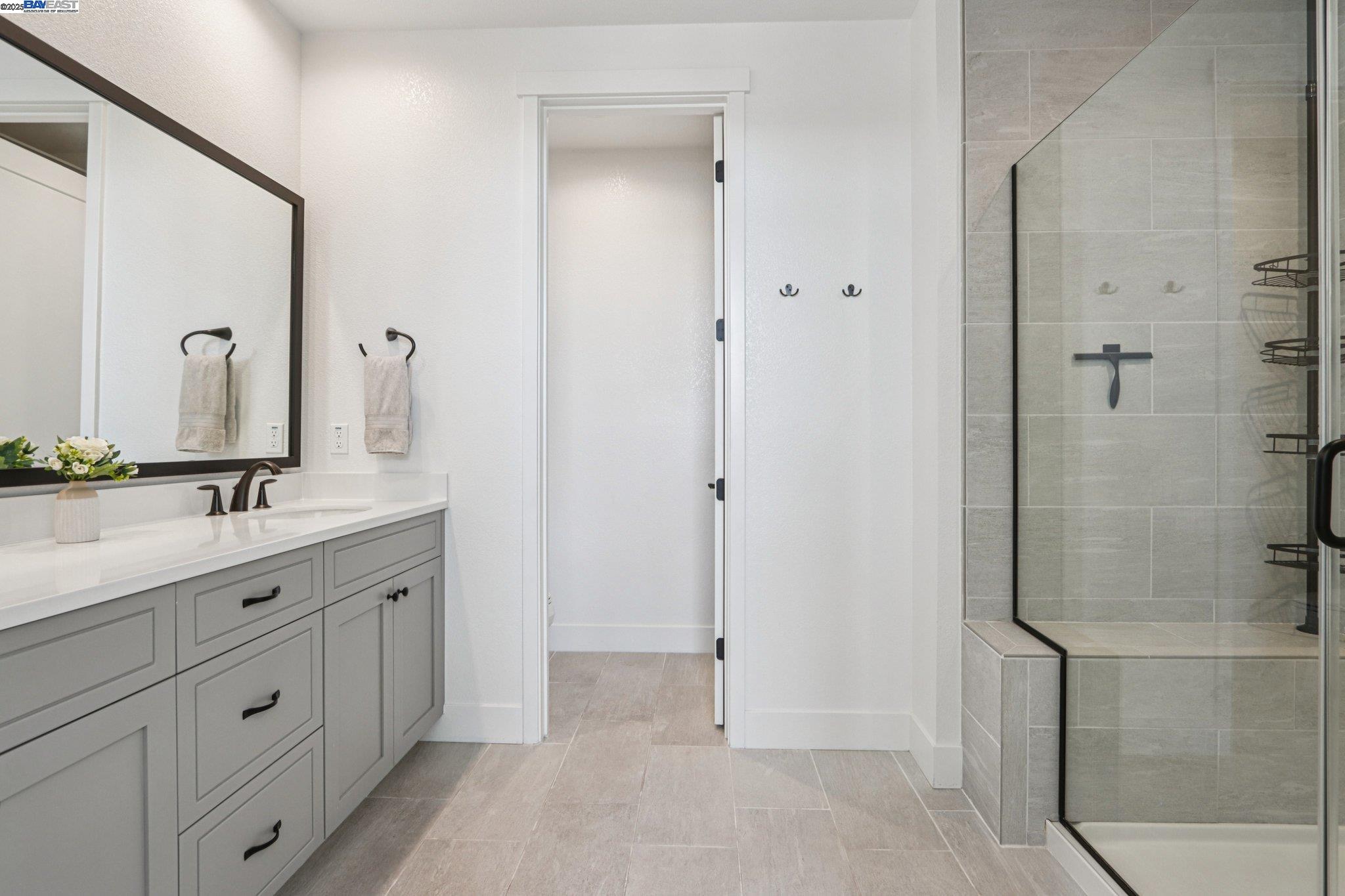 Detail Gallery Image 10 of 26 For 8556 Tailwind Ave, Newark,  CA 94560 - 3 Beds | 3/1 Baths