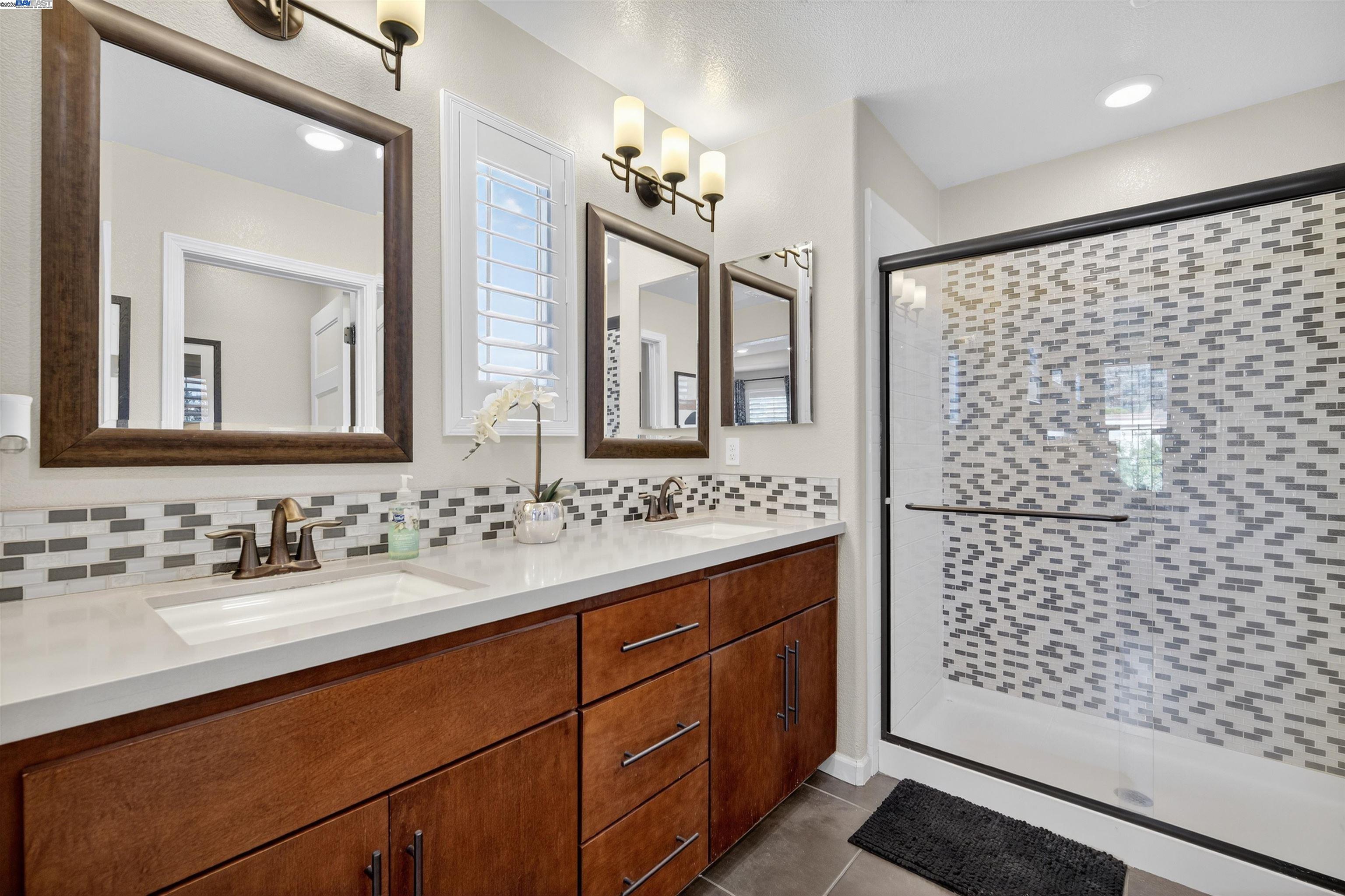 Detail Gallery Image 21 of 42 For 25943 Dollar St, Hayward,  CA 94544 - 4 Beds | 3/1 Baths