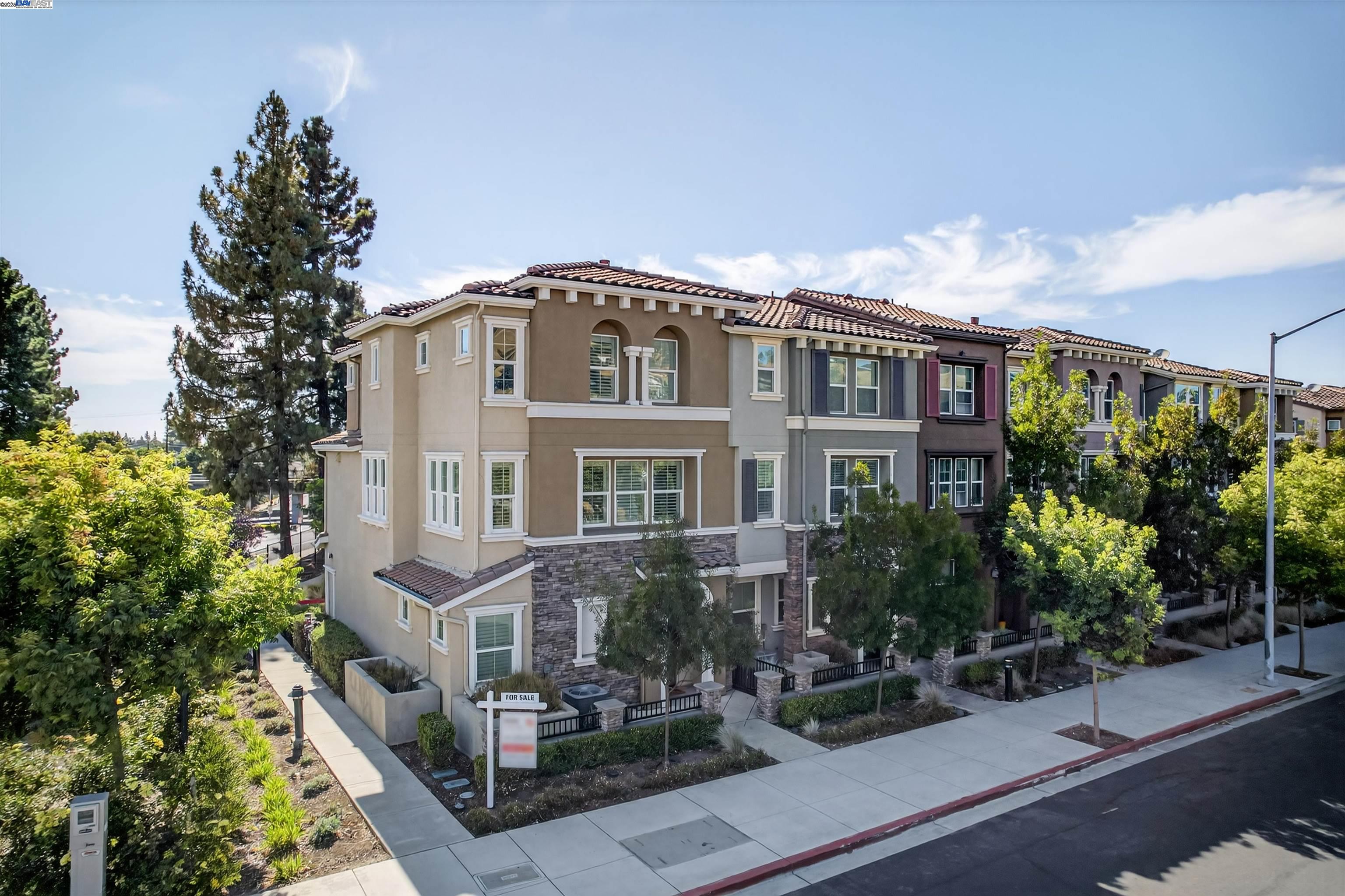 Detail Gallery Image 37 of 42 For 25943 Dollar St, Hayward,  CA 94544 - 4 Beds | 3/1 Baths