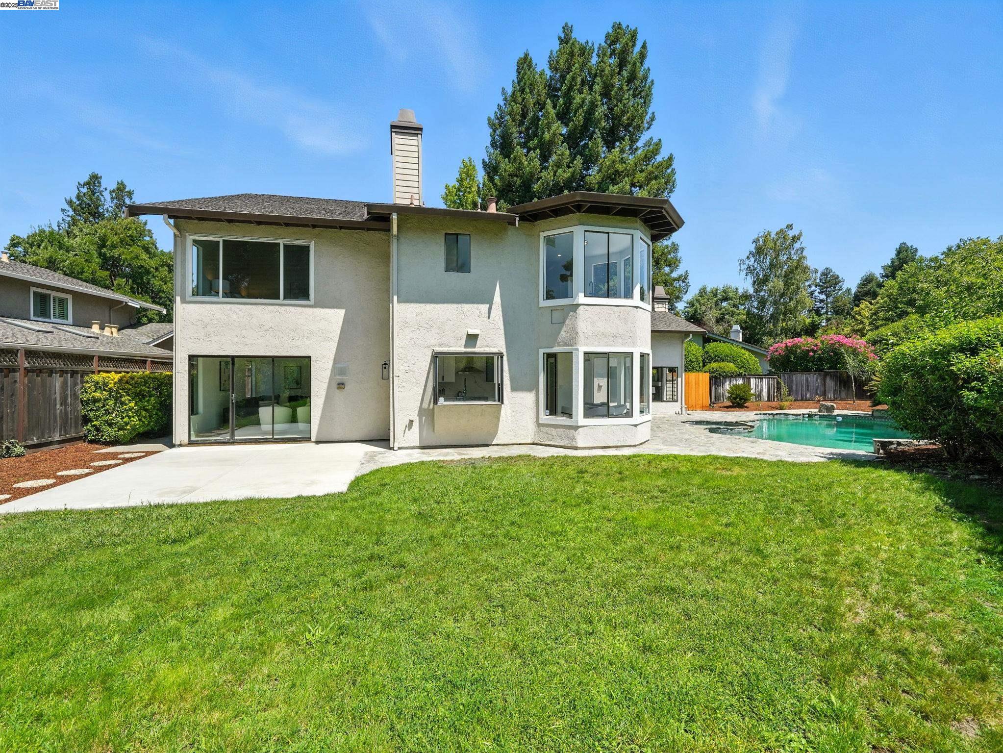 Detail Gallery Image 18 of 44 For 5995 via Del Cielo, Pleasanton,  CA 94566 - 5 Beds | 3 Baths