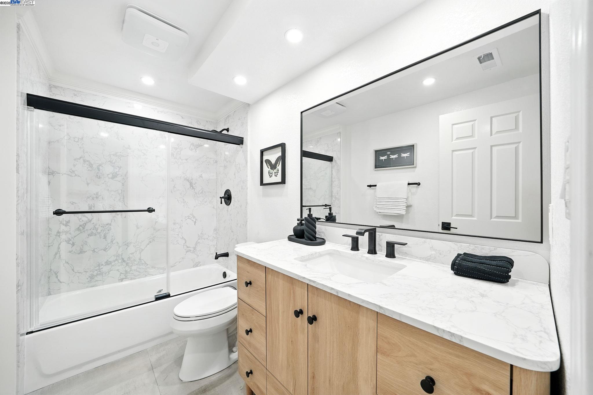 Detail Gallery Image 21 of 44 For 5995 via Del Cielo, Pleasanton,  CA 94566 - 5 Beds | 3 Baths