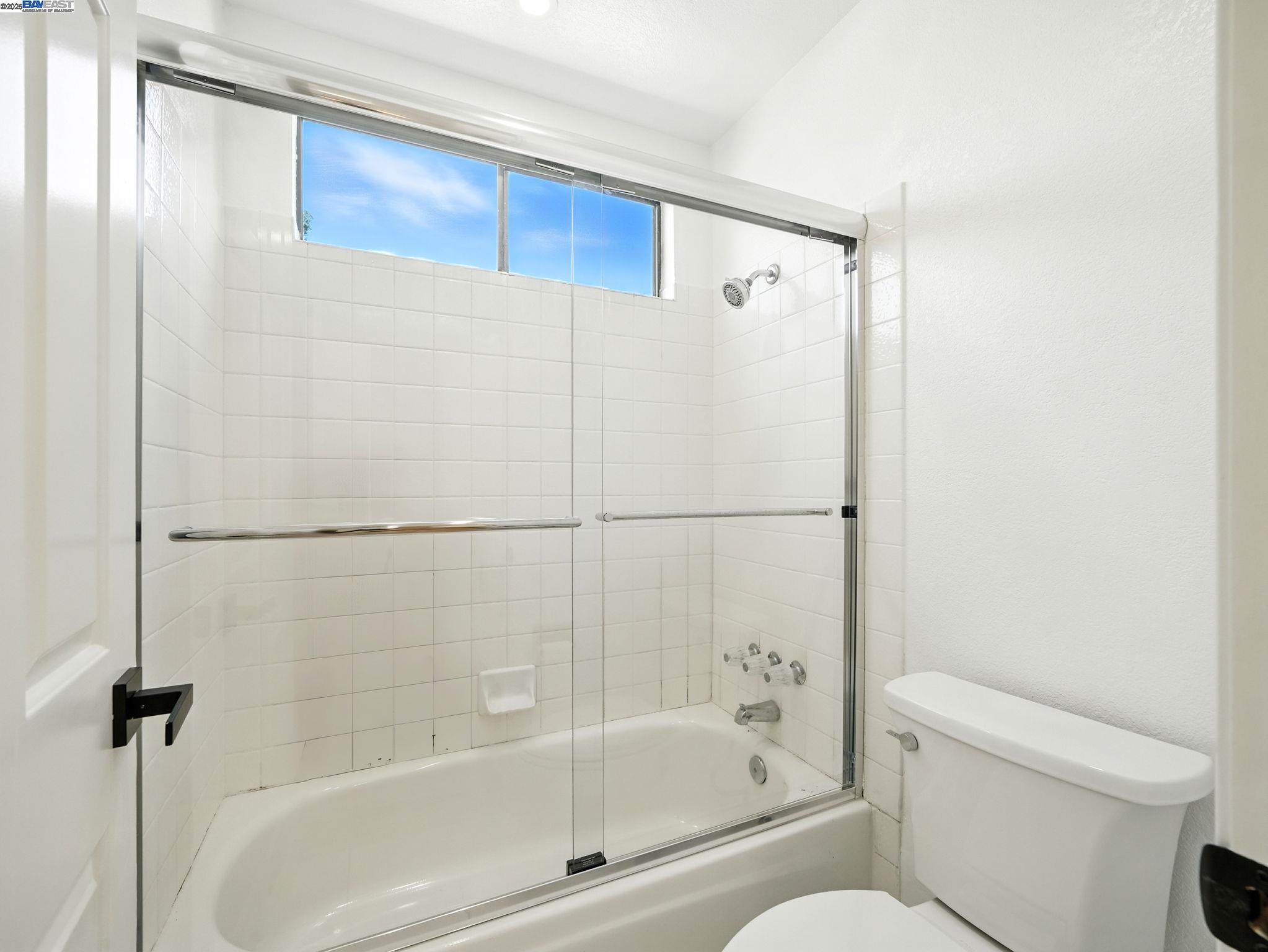 Detail Gallery Image 37 of 44 For 5995 via Del Cielo, Pleasanton,  CA 94566 - 5 Beds | 3 Baths