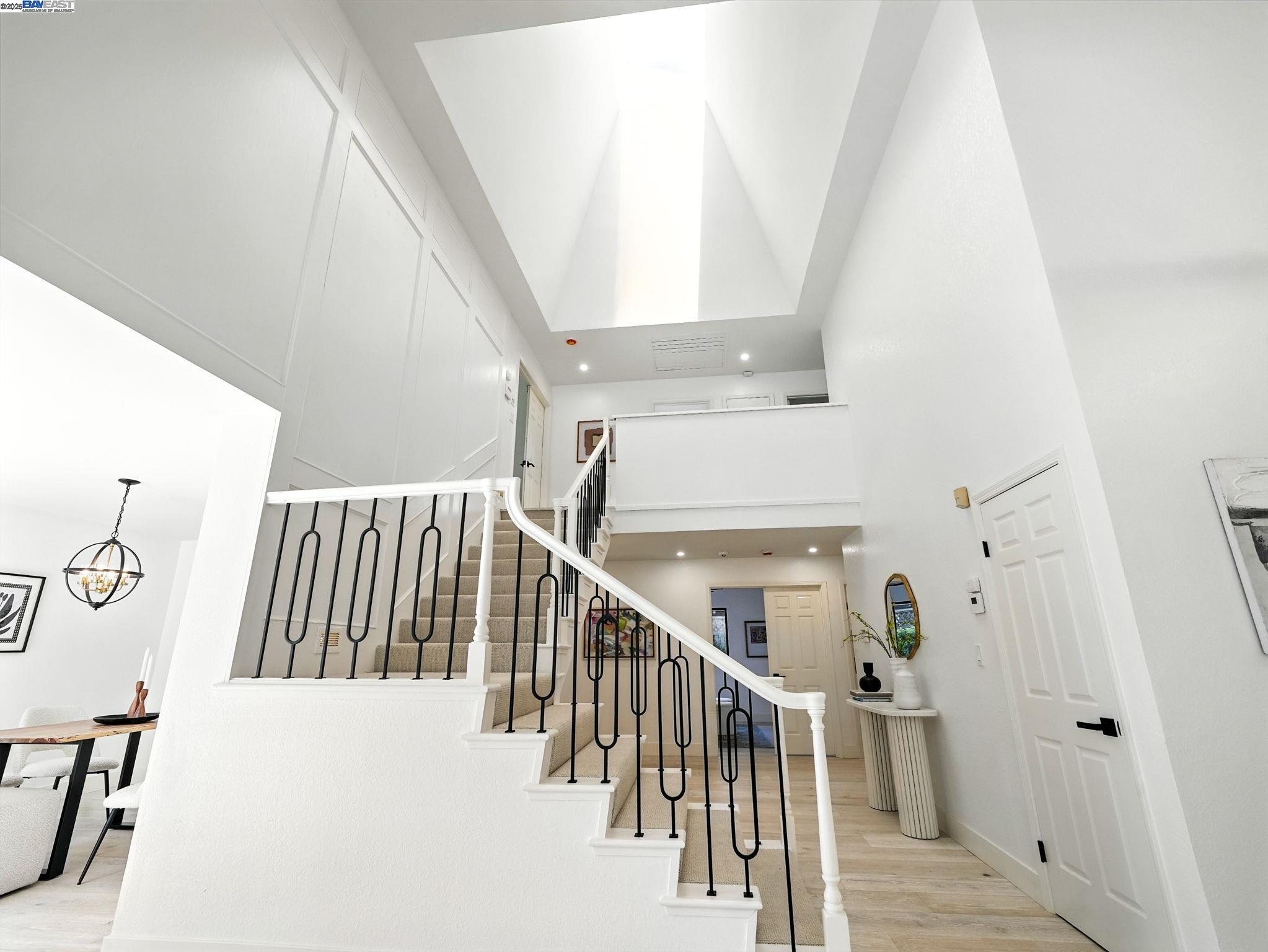 Detail Gallery Image 6 of 44 For 5995 via Del Cielo, Pleasanton,  CA 94566 - 5 Beds | 3 Baths
