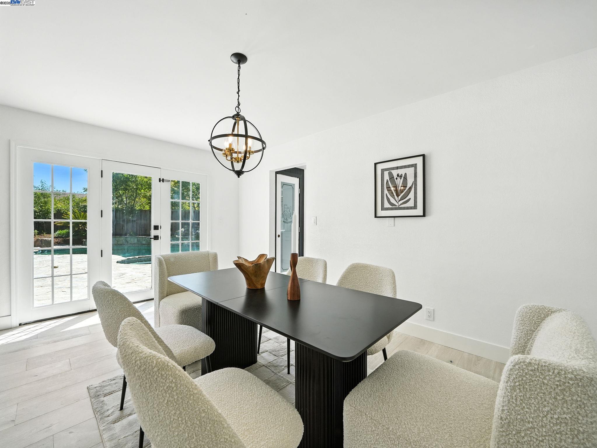 Detail Gallery Image 7 of 44 For 5995 via Del Cielo, Pleasanton,  CA 94566 - 5 Beds | 3 Baths