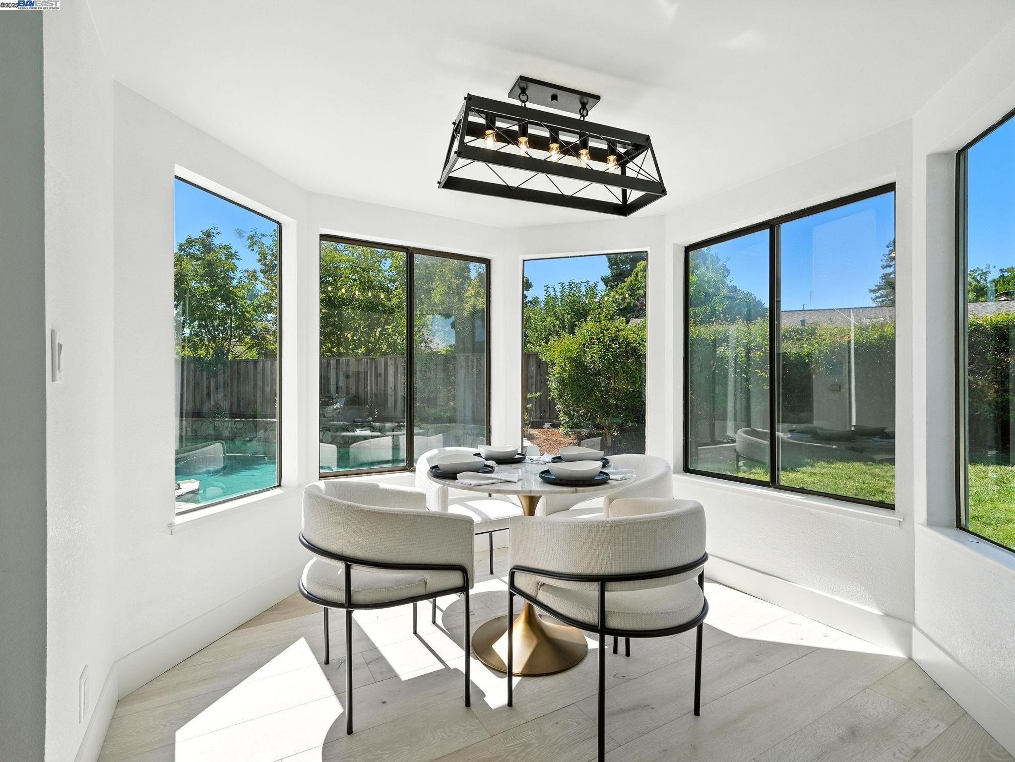 Detail Gallery Image 10 of 44 For 5995 via Del Cielo, Pleasanton,  CA 94566 - 5 Beds | 3 Baths
