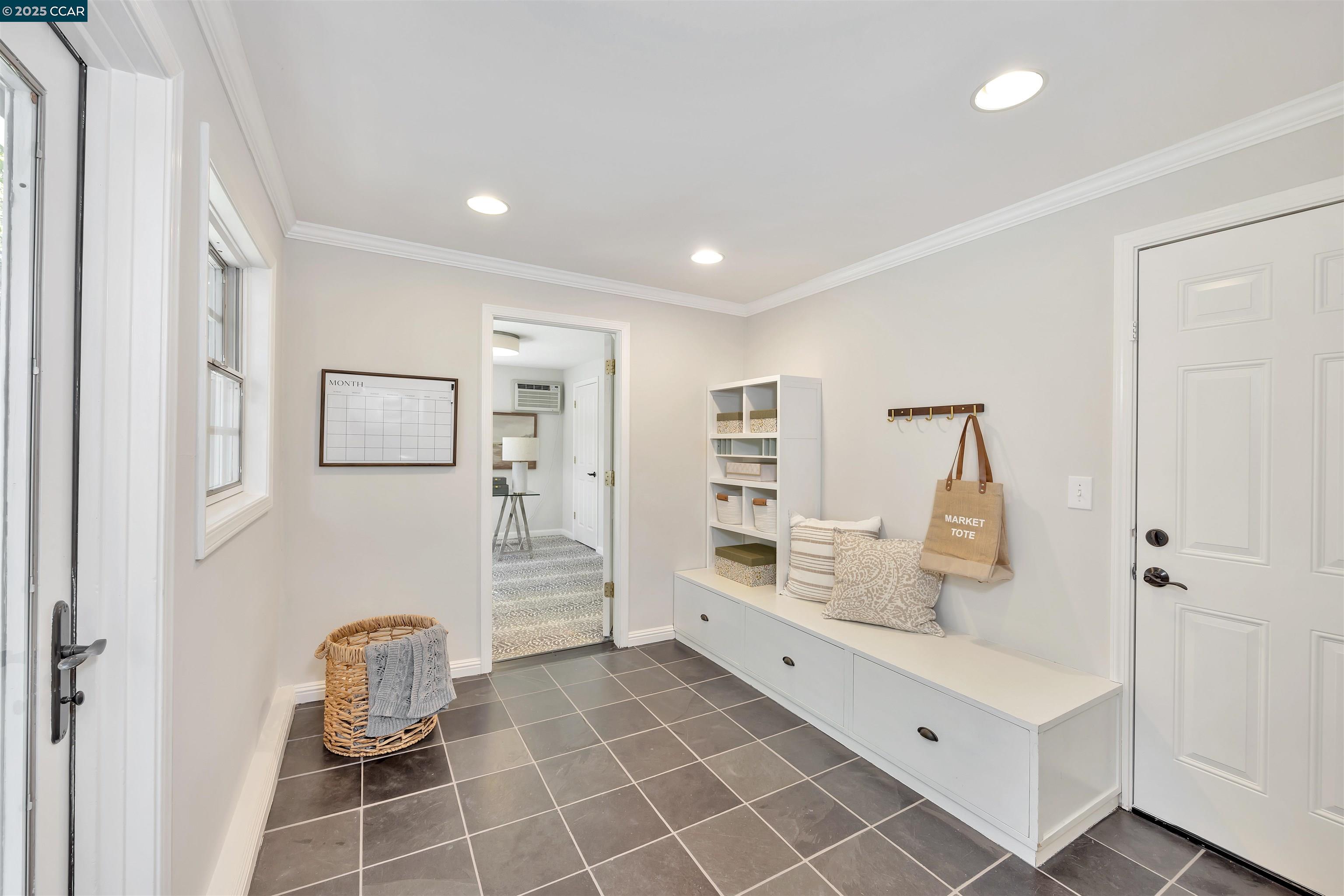 Detail Gallery Image 23 of 38 For 689 Los Palos Dr, Lafayette,  CA 94549 - 4 Beds | 2 Baths