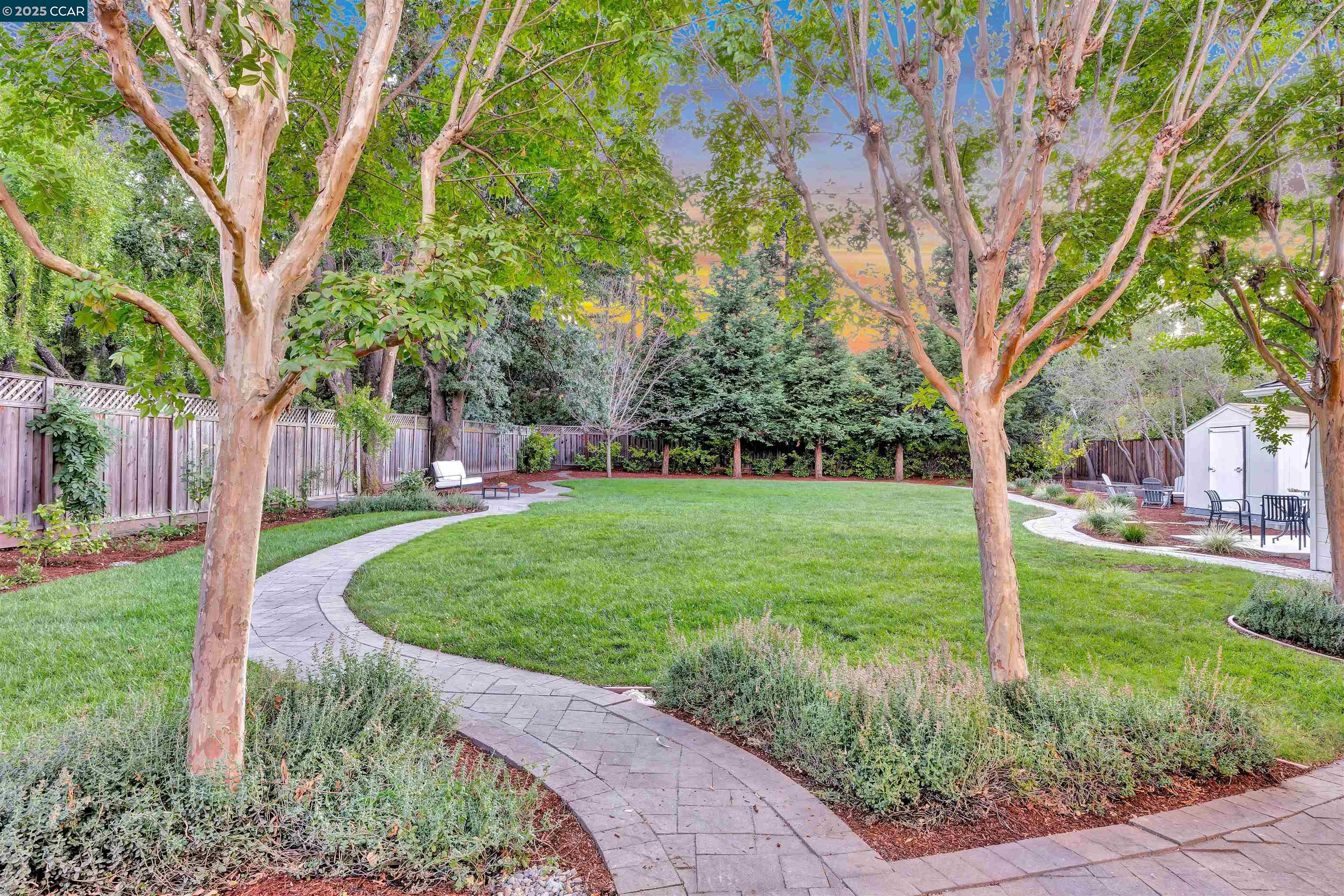 Detail Gallery Image 24 of 38 For 689 Los Palos Dr, Lafayette,  CA 94549 - 4 Beds | 2 Baths