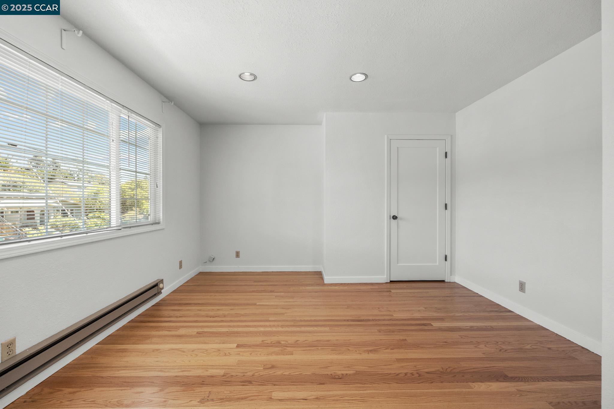 Detail Gallery Image 21 of 60 For 960 Ordway Street, Albany,  CA 94706 - 4 Beds | 2 Baths