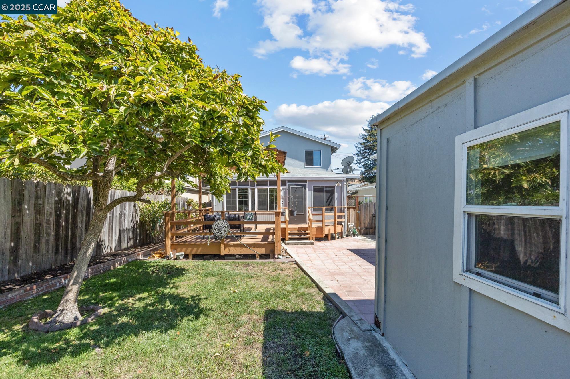 Detail Gallery Image 42 of 60 For 960 Ordway Street, Albany,  CA 94706 - 4 Beds | 2 Baths
