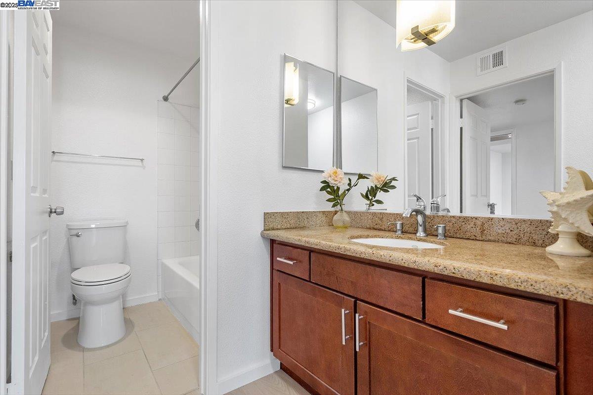 Detail Gallery Image 16 of 20 For 1318 B Street #314,  Hayward,  CA 94541 - 2 Beds | 2 Baths