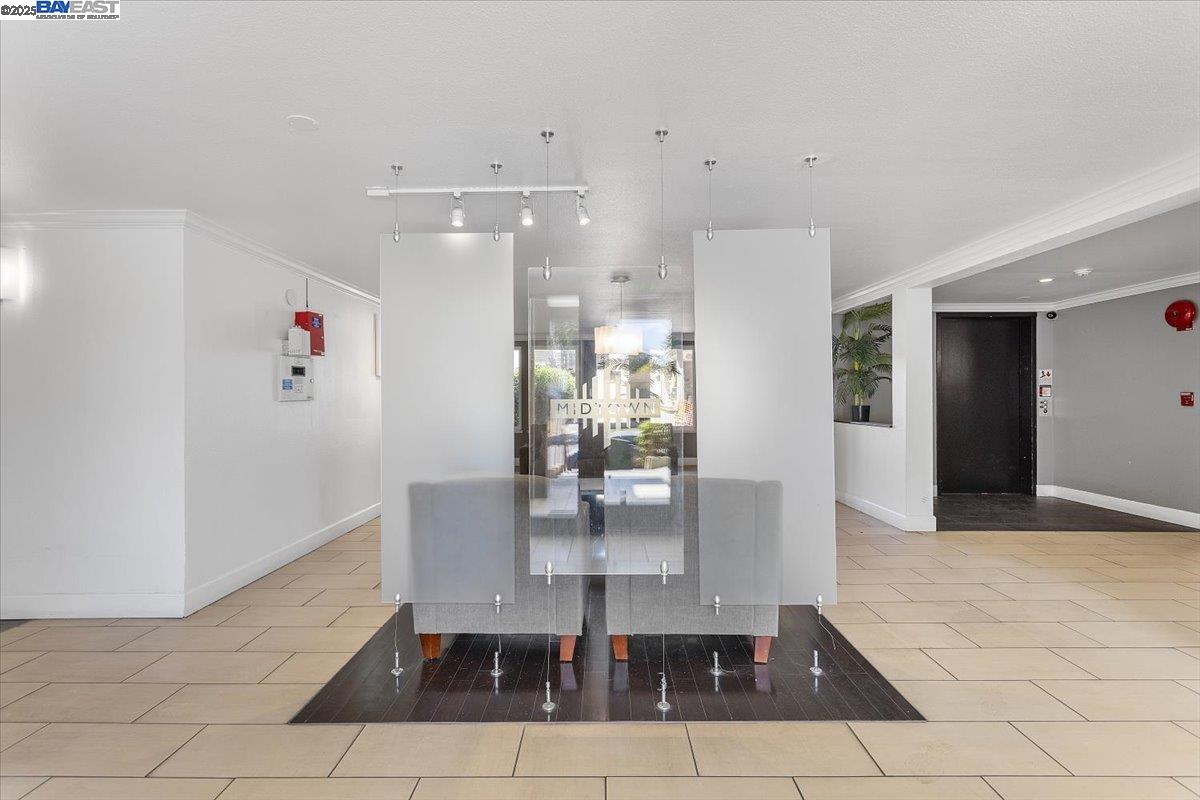 Detail Gallery Image 3 of 20 For 1318 B Street #314,  Hayward,  CA 94541 - 2 Beds | 2 Baths